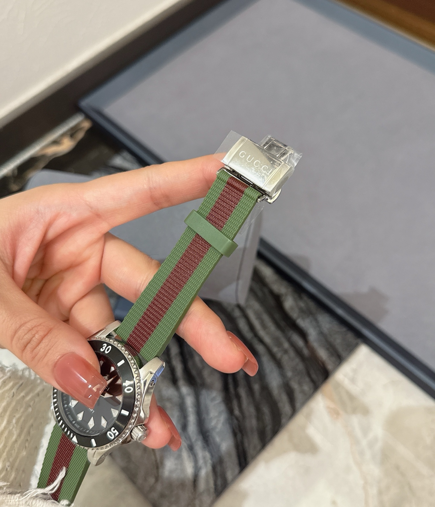 Gucci A貨男士織帶腕錶 潛水風藍色錶面百搭設計| 7 Gucci A貨男士織帶腕錶 潛水風藍色錶面百搭設計