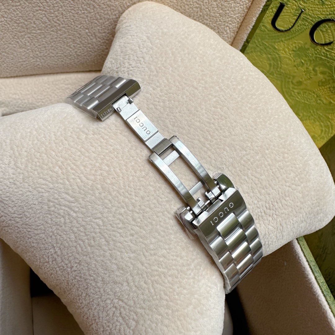 Gucci高仿女錶Timeless系列鋼帶款氣質珍珠白面腕錶