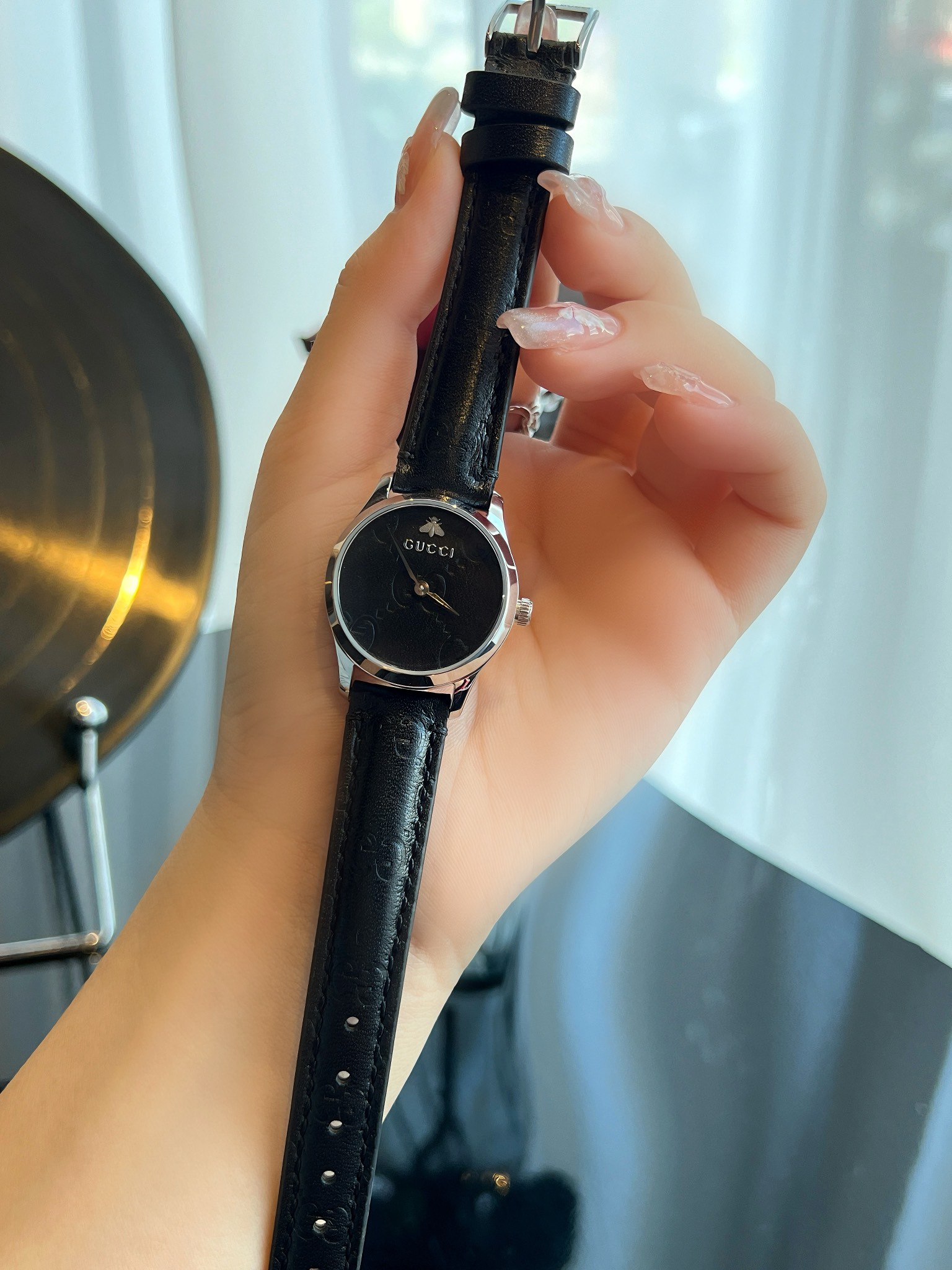Gucci高仿女錶黑色皮錶帶Timeless小錶面蜜蜂LOGO款| 14 Gucci高仿女錶黑色皮錶帶Timeless小錶面蜜蜂LOGO款