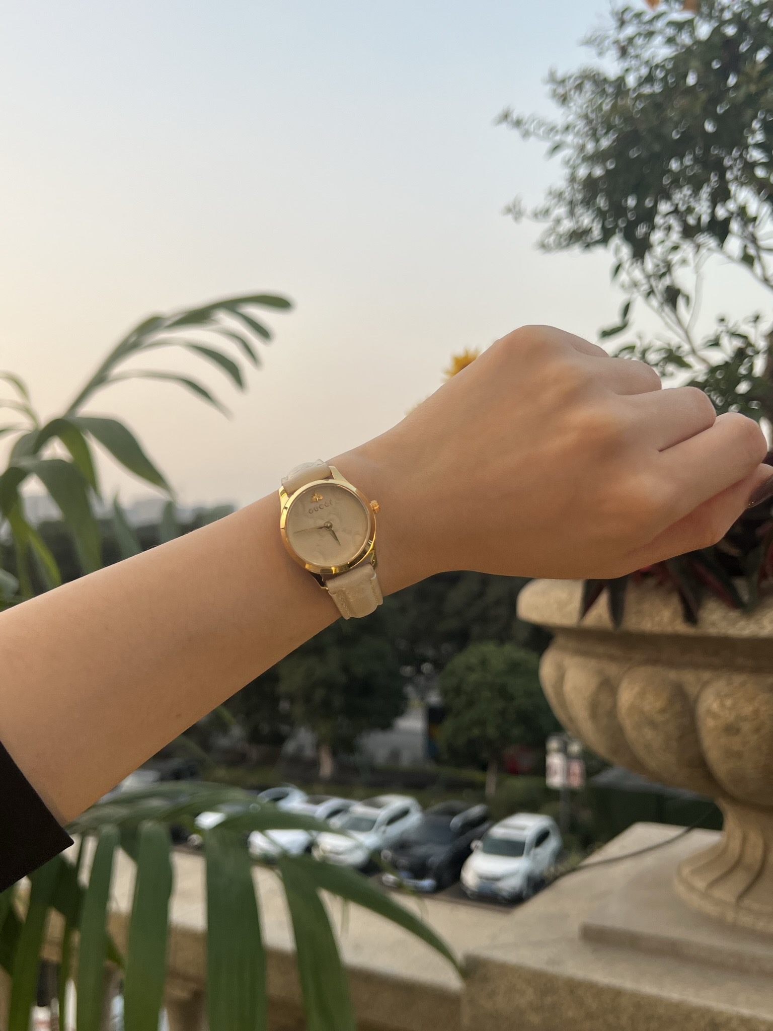 Gucci原單女錶Timeless金框白皮設計 蜜蜂圖騰清新風格| 13 Gucci原單女錶Timeless金框白皮設計 蜜蜂圖騰清新風格