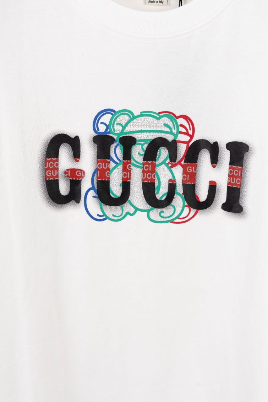 Gucci高仿短袖T恤 白色款 多層LOGO刺繡設計潮流定番款| 10 Gucci高仿短袖T恤 白色款 多層LOGO刺繡設計潮流定番款