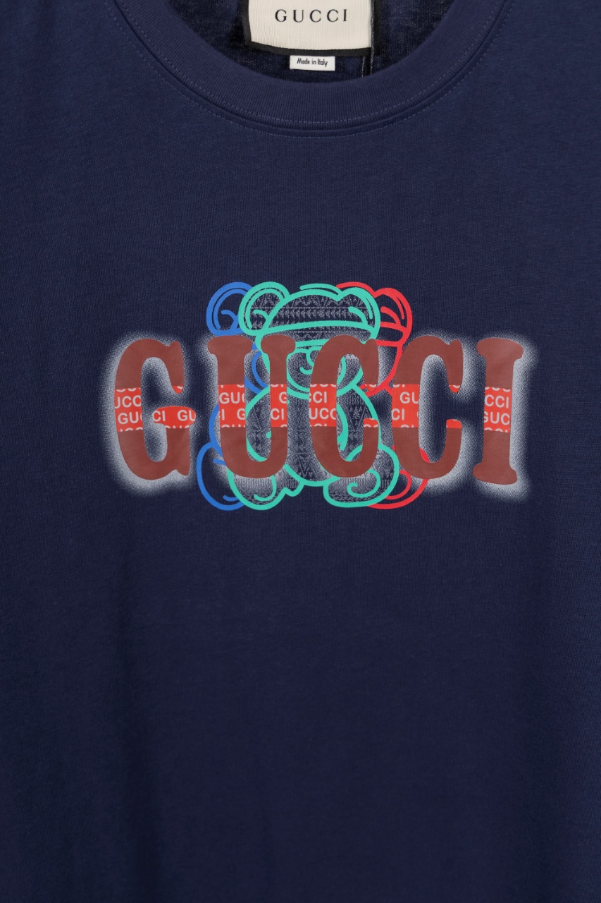 GucciA貨男款深藍短袖 潮流立體字LOGO 刺繡風格設計| 10 GucciA貨男款深藍短袖 潮流立體字LOGO 刺繡風格設計