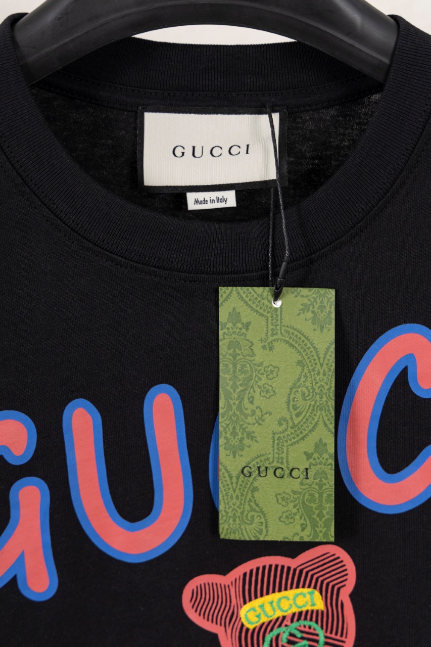 Gucci 高仿男士潮流短T 玩偶LOGO與配色點綴設計| 12 Gucci 高仿男士潮流短T 玩偶LOGO與配色點綴設計