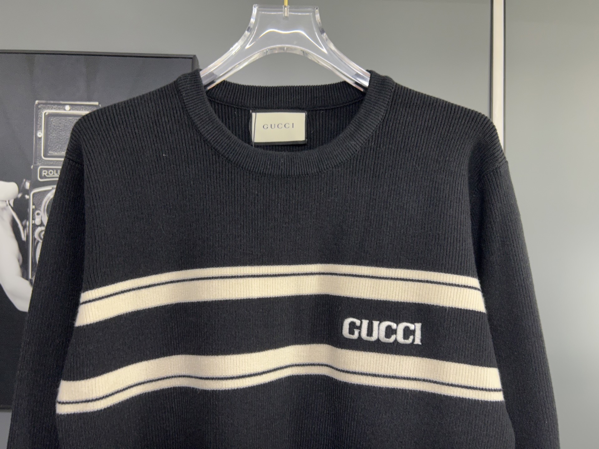 Gucci高仿男士針織毛衣 酒紅白線條復古風格LOGO款| 7 Gucci高仿男士針織毛衣 酒紅白線條復古風格LOGO款