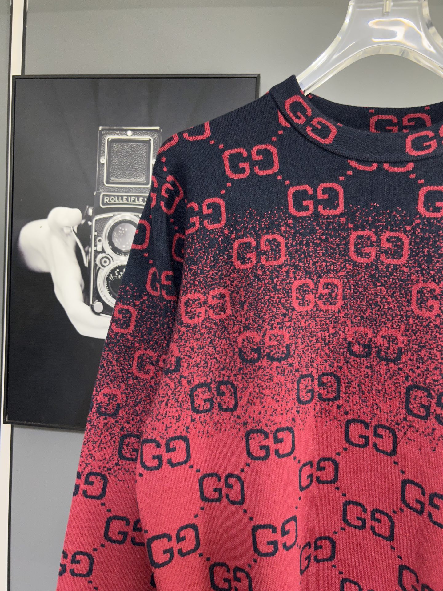 Gucci一比一針織毛衣 黑色條紋經典Logo設計款| 11 Gucci一比一針織毛衣 黑色條紋經典Logo設計款