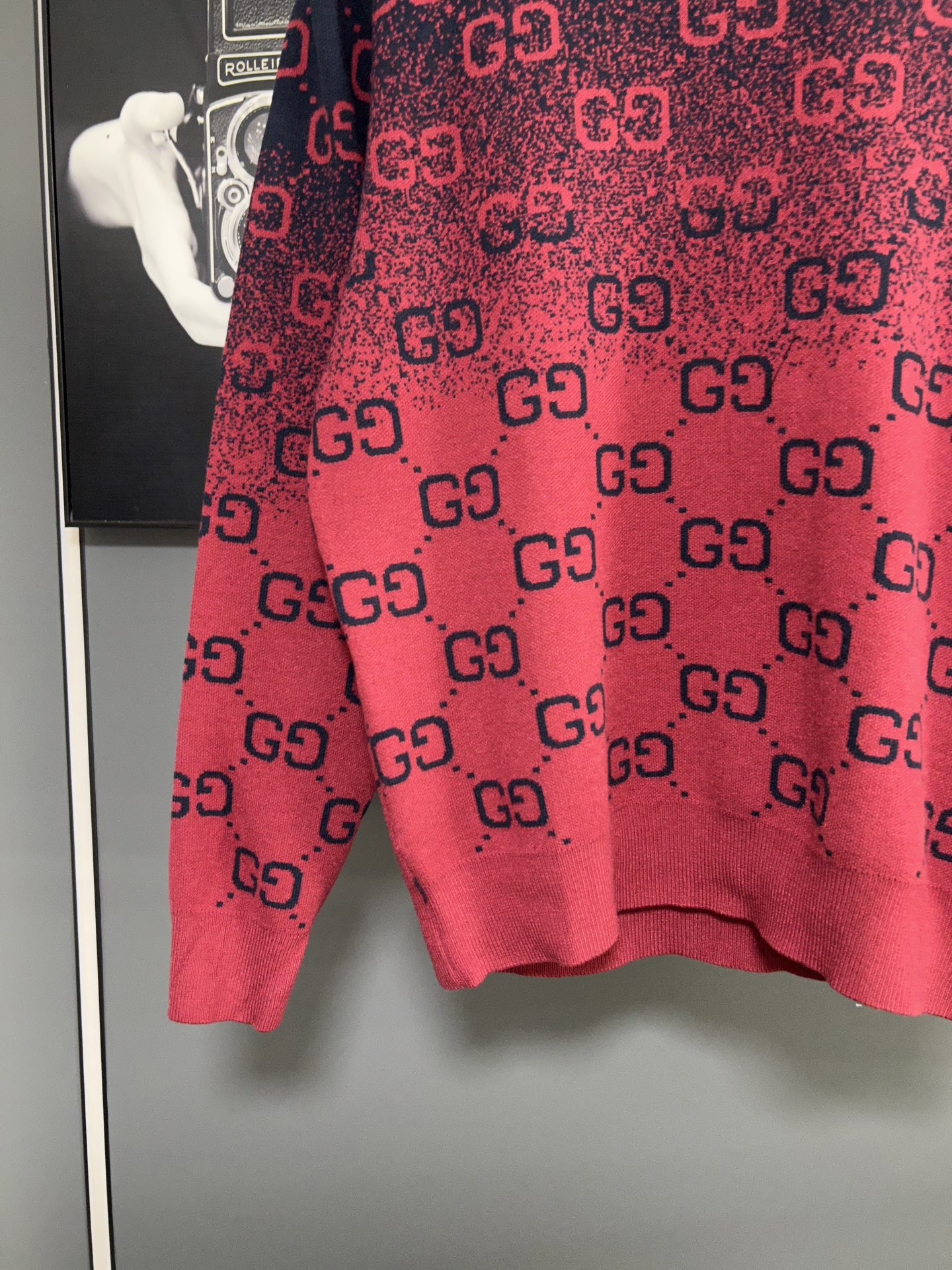 Gucci一比一針織毛衣 黑色條紋經典Logo設計款| 9 Gucci一比一針織毛衣 黑色條紋經典Logo設計款
