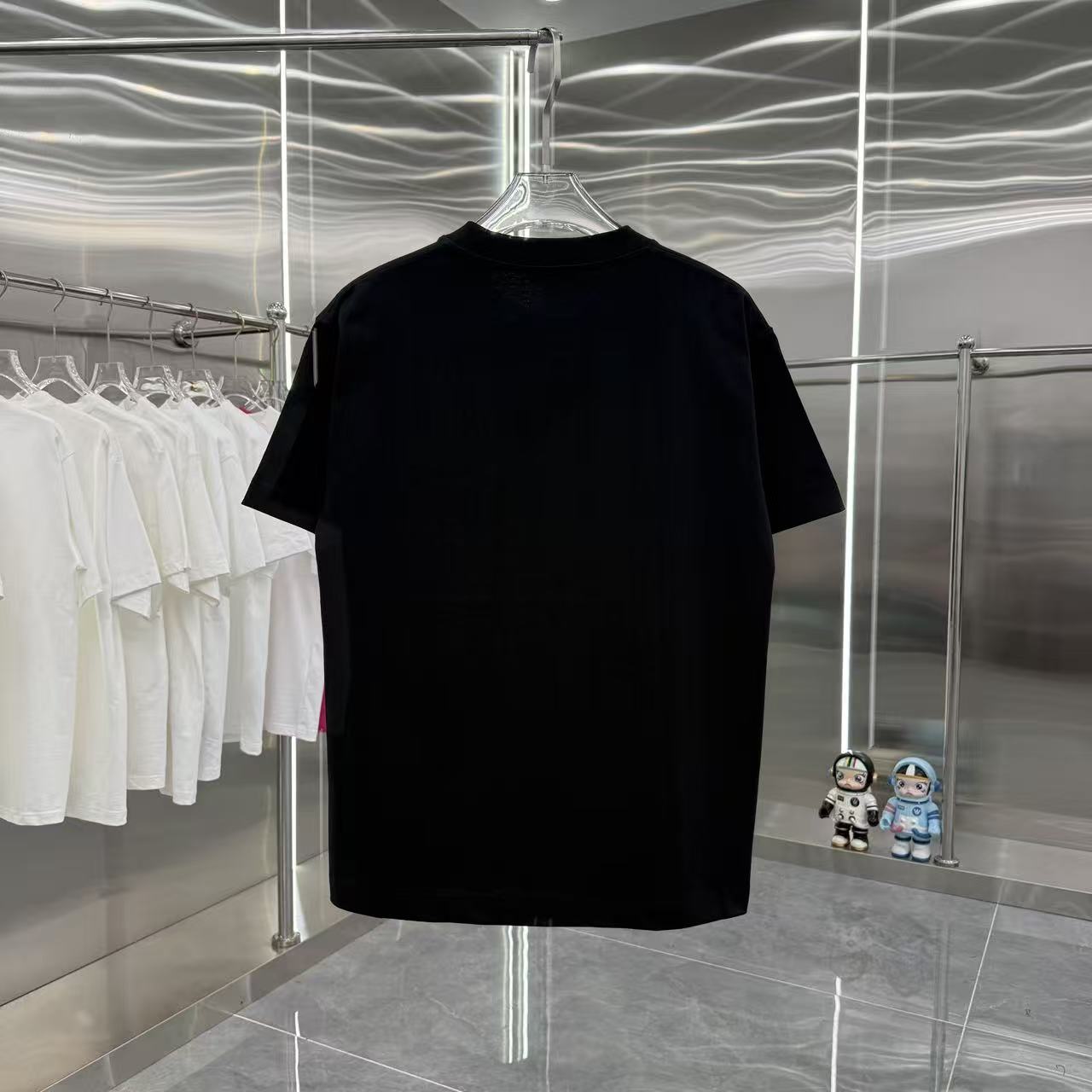 Gucci A貨男士短袖 經典字母LOGO鑽石點綴黑T 奢感升級| 13 Gucci A貨男士短袖 經典字母LOGO鑽石點綴黑T 奢感升級