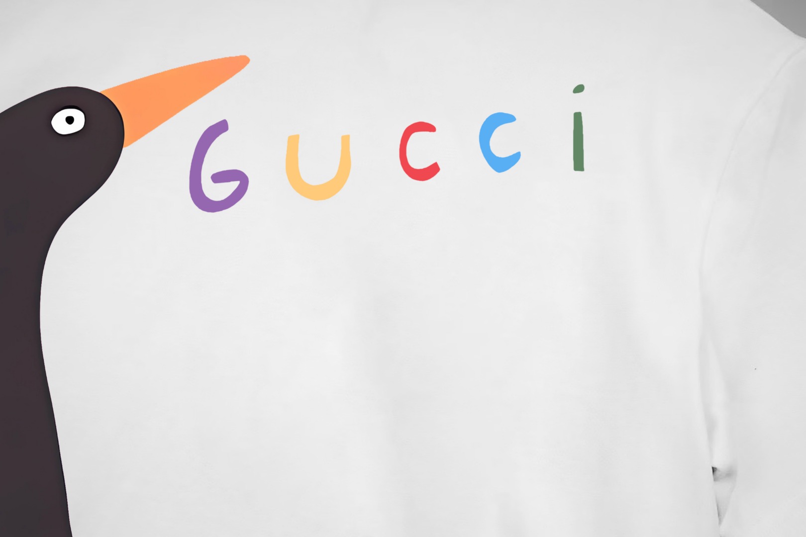 Gucci A貨男士白T 天鵝插畫童趣感設計 彩字品牌點綴款| 12 Gucci A貨男士白T 天鵝插畫童趣感設計 彩字品牌點綴款