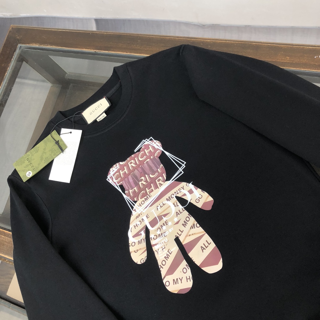 Gucci 原單男款黑色長袖 印花拼貼圖案圓領設計 潮感藝術風| 13 Gucci 原單男款黑色長袖 印花拼貼圖案圓領設計 潮感藝術風