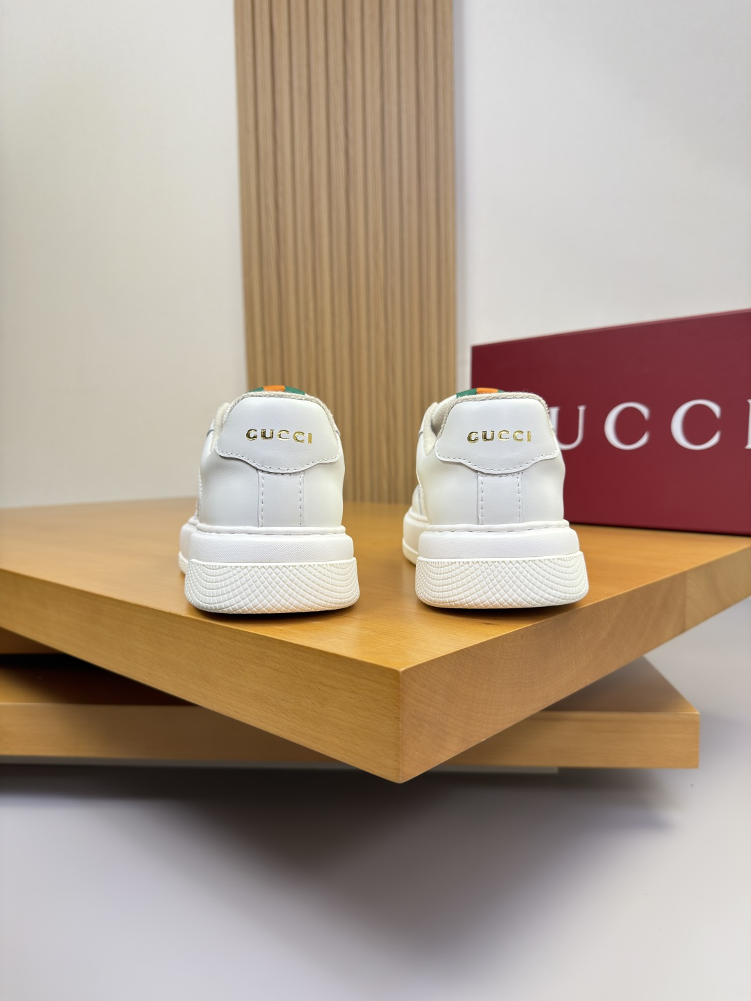 Gucci高仿男鞋 全白織帶LOGO設計款 氣質清爽百搭| 8 Gucci高仿男鞋 全白織帶LOGO設計款 氣質清爽百搭