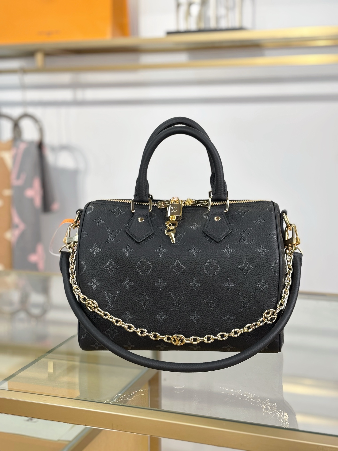 LV 老花吊飾手提包 高仿 Monogram 鏈條肩背款| 12 LV 老花吊飾手提包 高仿 Monogram 鏈條肩背款