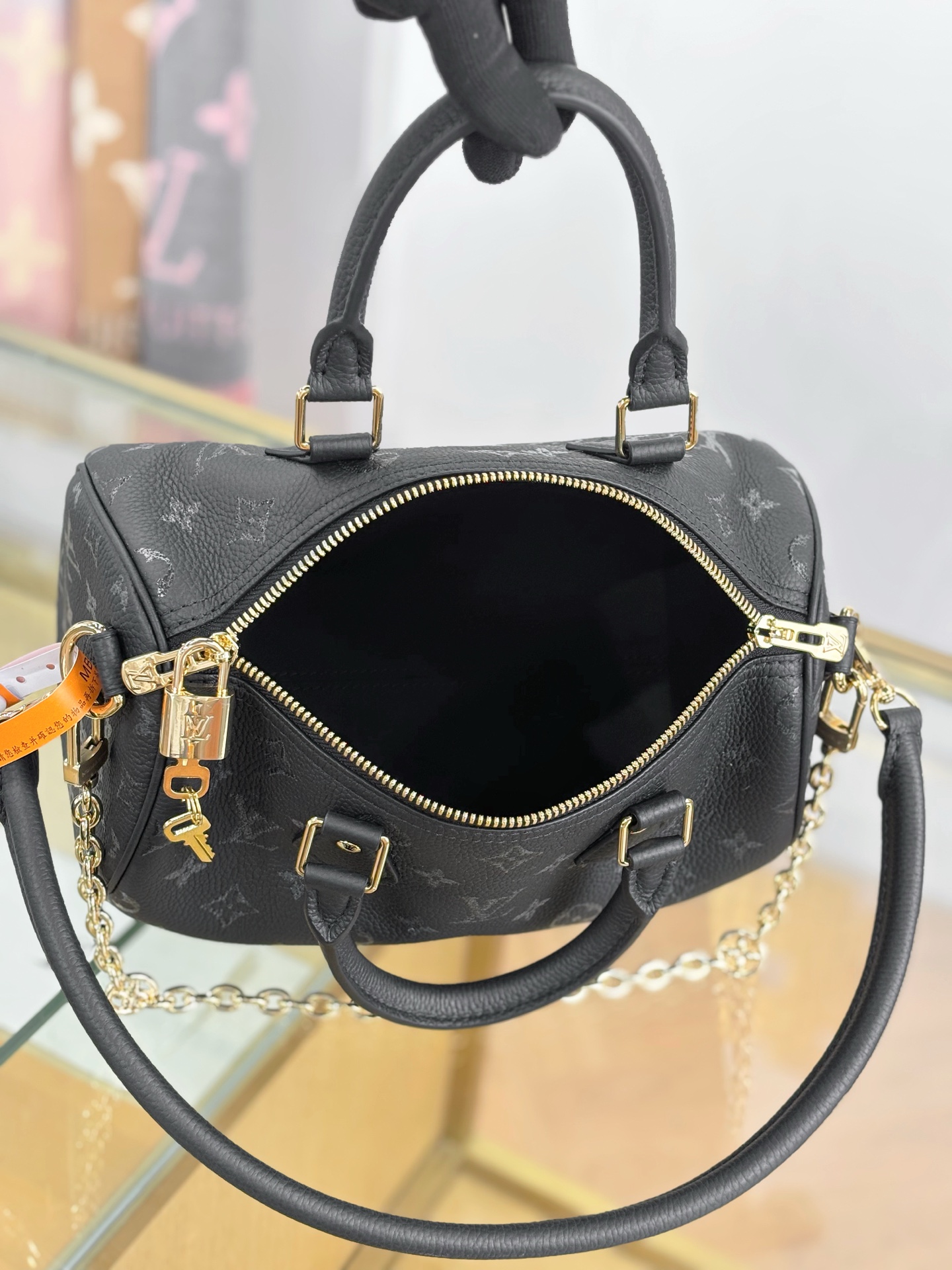 LV 老花吊飾手提包 高仿 Monogram 鏈條肩背款| 9 LV 老花吊飾手提包 高仿 Monogram 鏈條肩背款