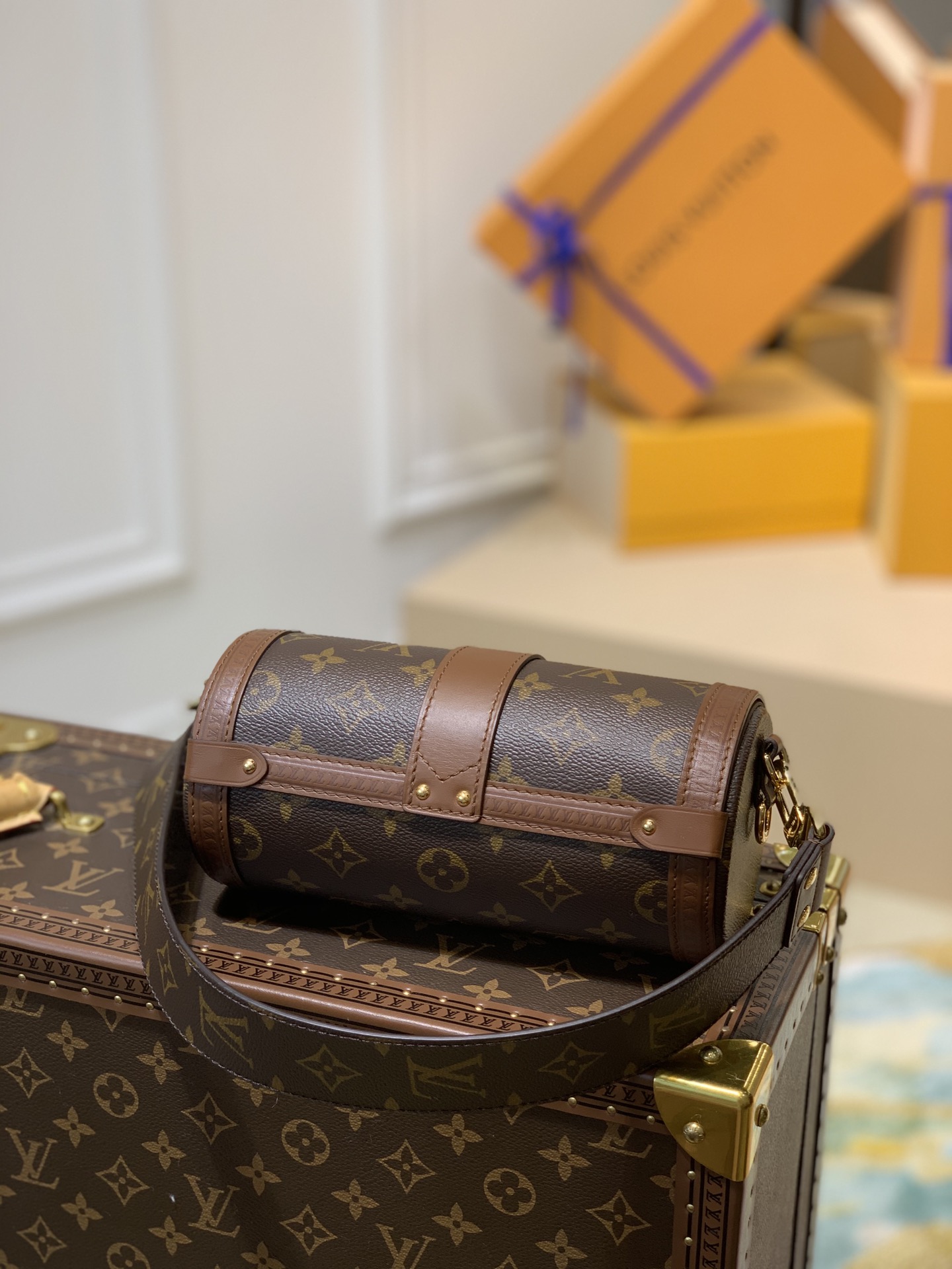 LV 老花迷你圓筒箱型包 高仿 Monogram 金扣鏈條包| 14 LV 老花迷你圓筒箱型包 高仿 Monogram 金扣鏈條包