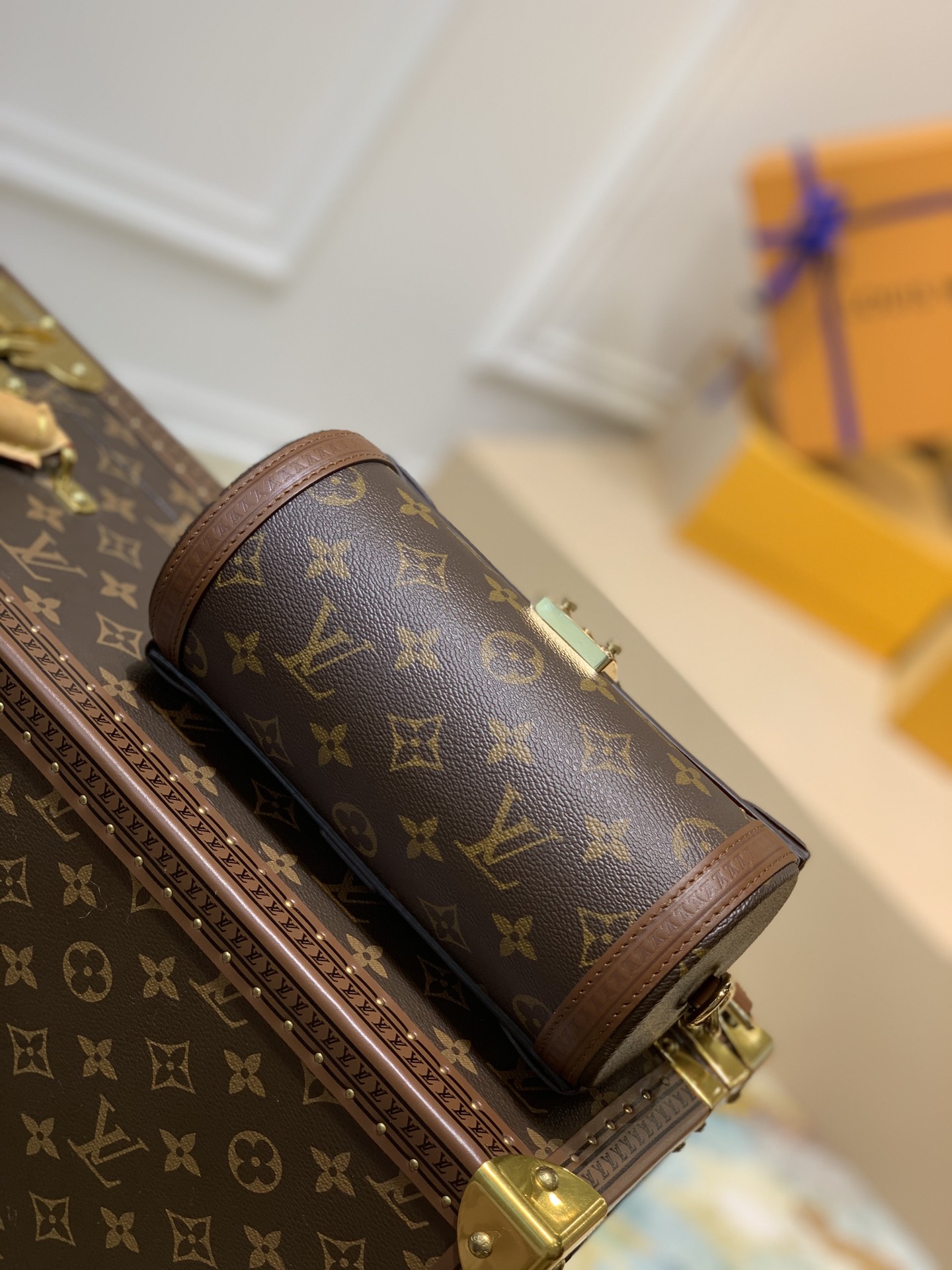 LV 老花迷你圓筒箱型包 高仿 Monogram 金扣鏈條包| 12 LV 老花迷你圓筒箱型包 高仿 Monogram 金扣鏈條包
