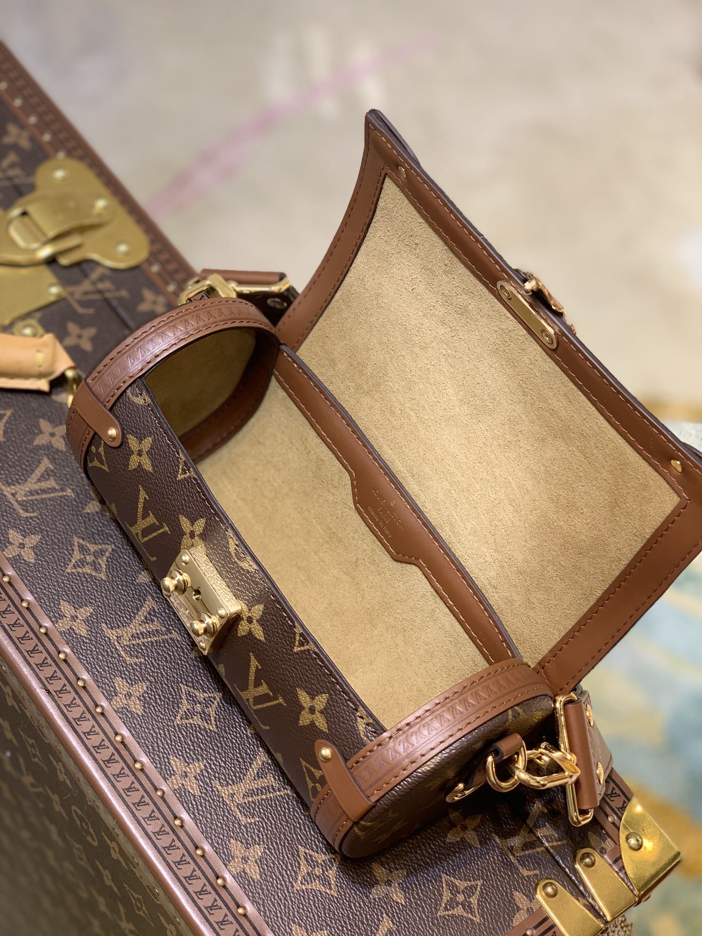 LV 老花迷你圓筒箱型包 高仿 Monogram 金扣鏈條包| 7 LV 老花迷你圓筒箱型包 高仿 Monogram 金扣鏈條包