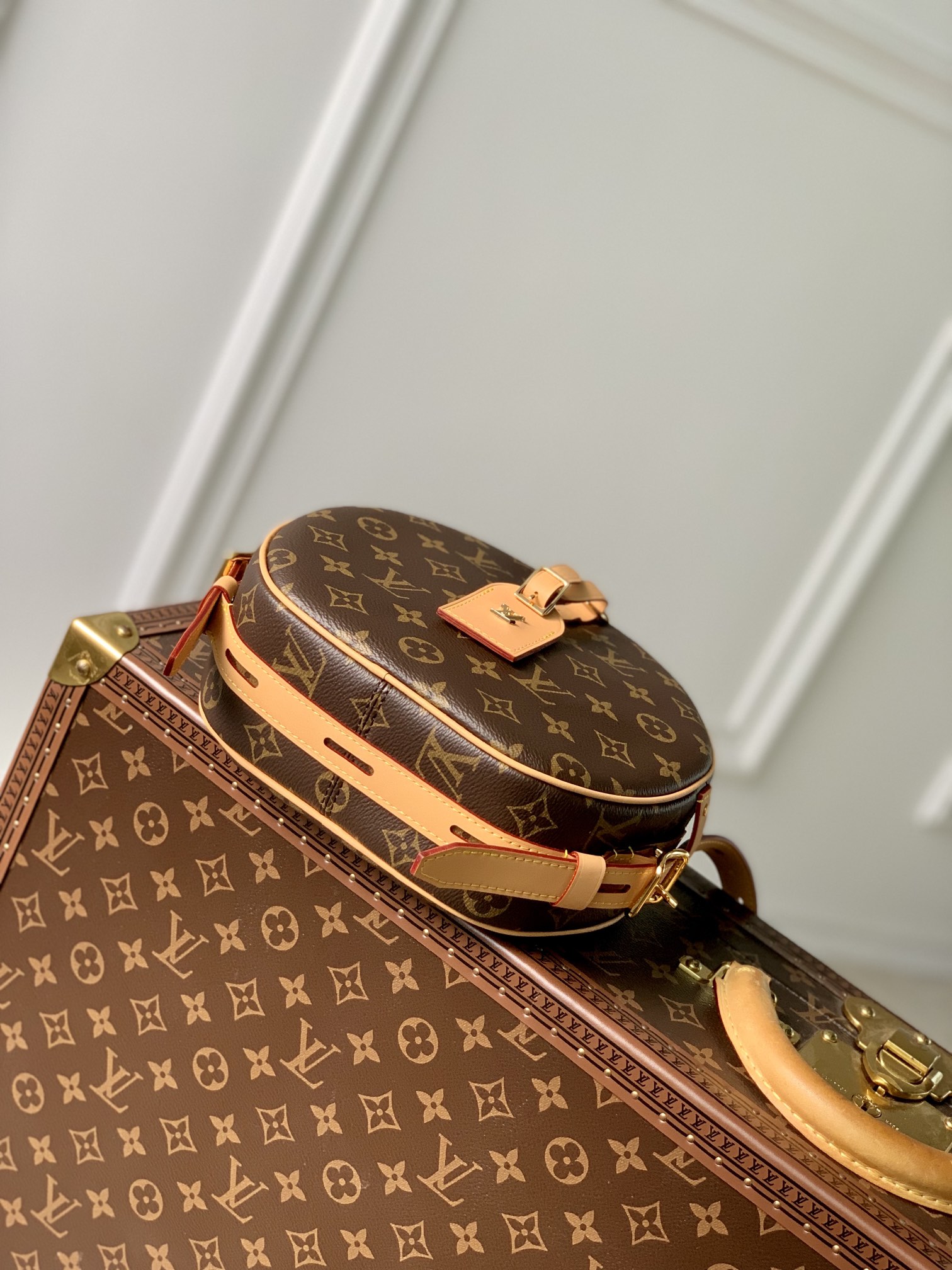 LV 圓形斜背包吊牌款 高仿 Monogram 復古圓包| 12 LV 圓形斜背包吊牌款 高仿 Monogram 復古圓包