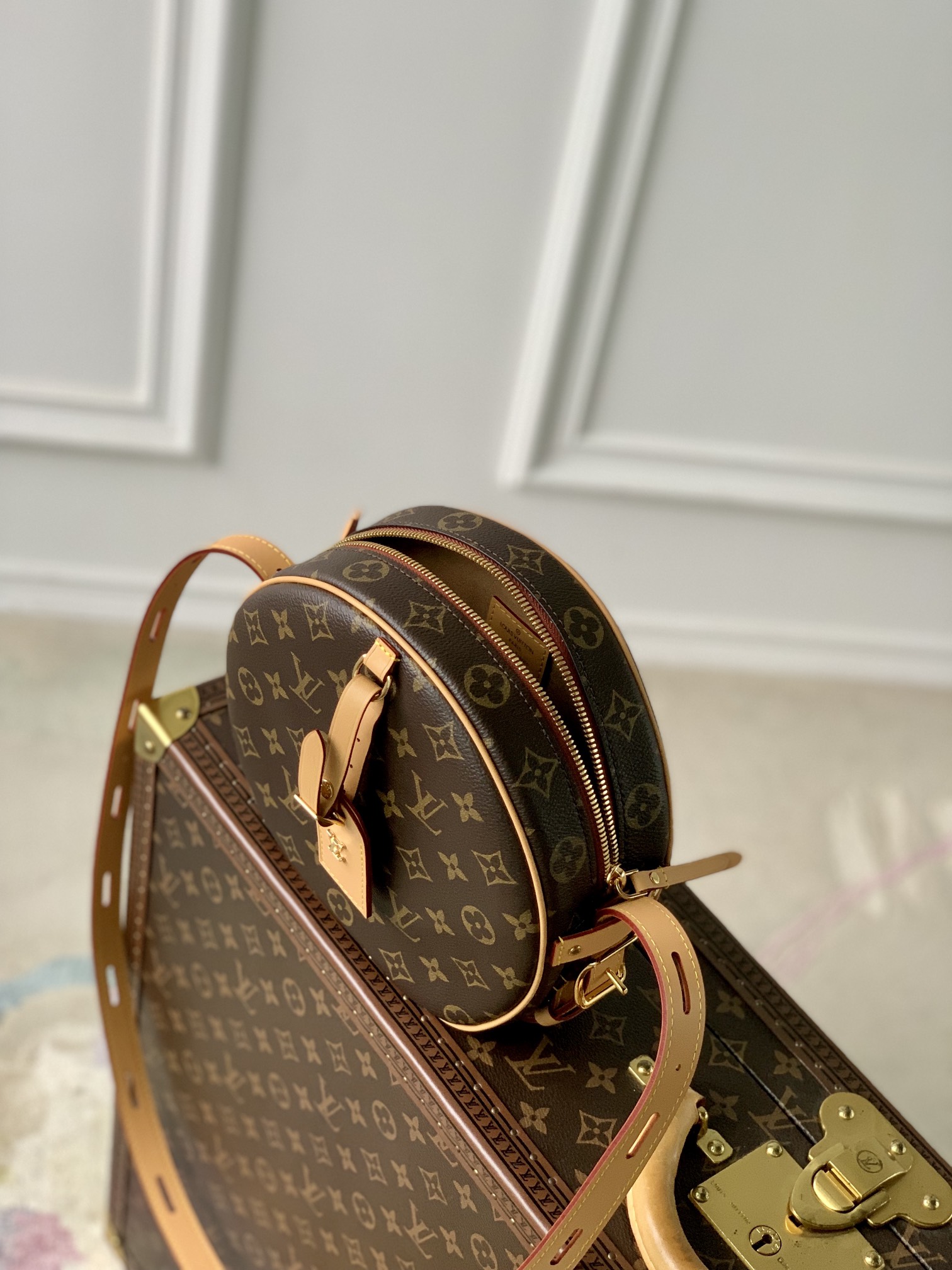 LV 圓形斜背包吊牌款 高仿 Monogram 復古圓包| 8 LV 圓形斜背包吊牌款 高仿 Monogram 復古圓包