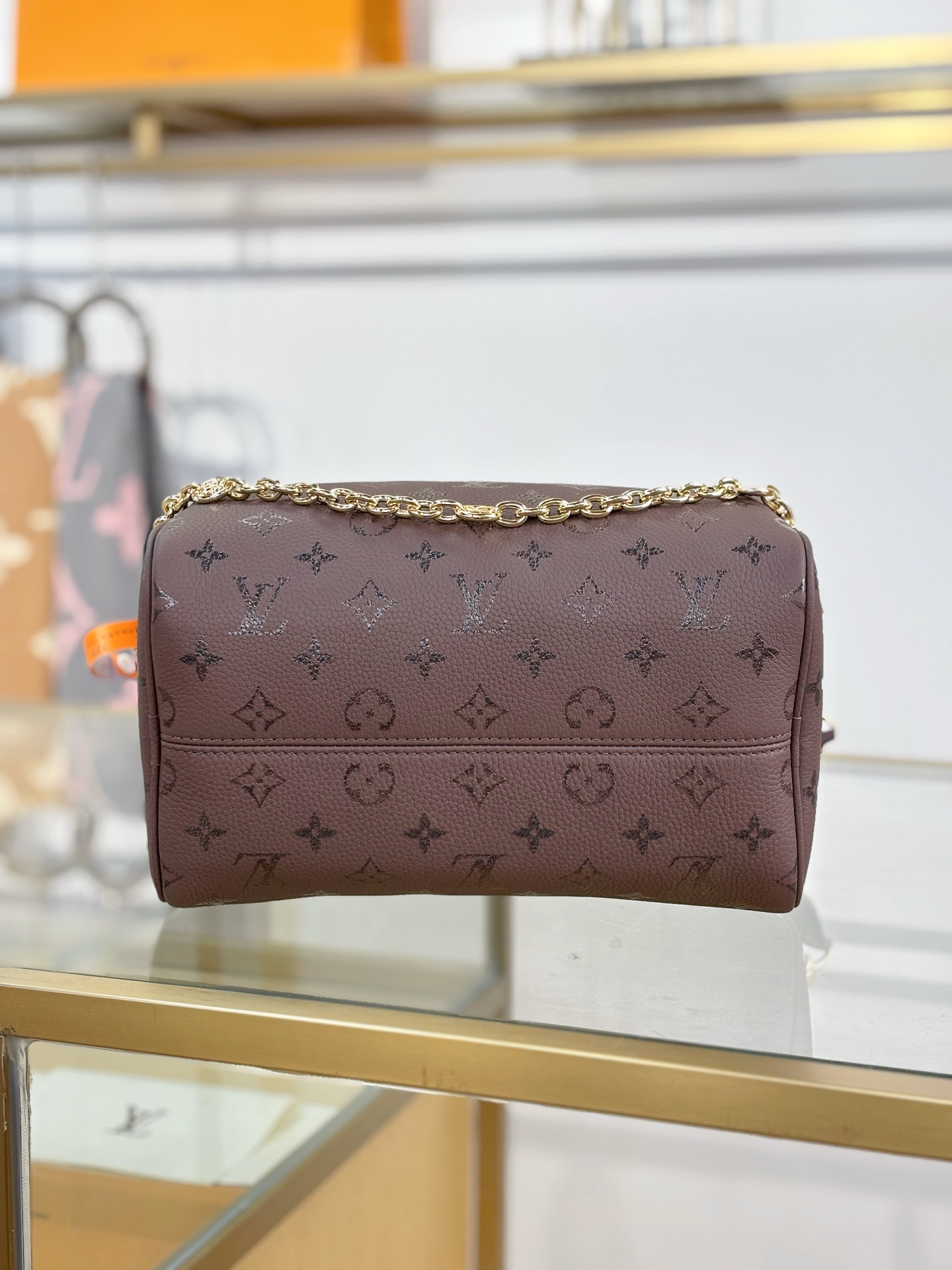 LV Monogram 小牛皮金扣小號手提包 高仿刺繡花吊飾裝飾款| 15 LV Monogram 小牛皮金扣小號手提包 高仿刺繡花吊飾裝飾款