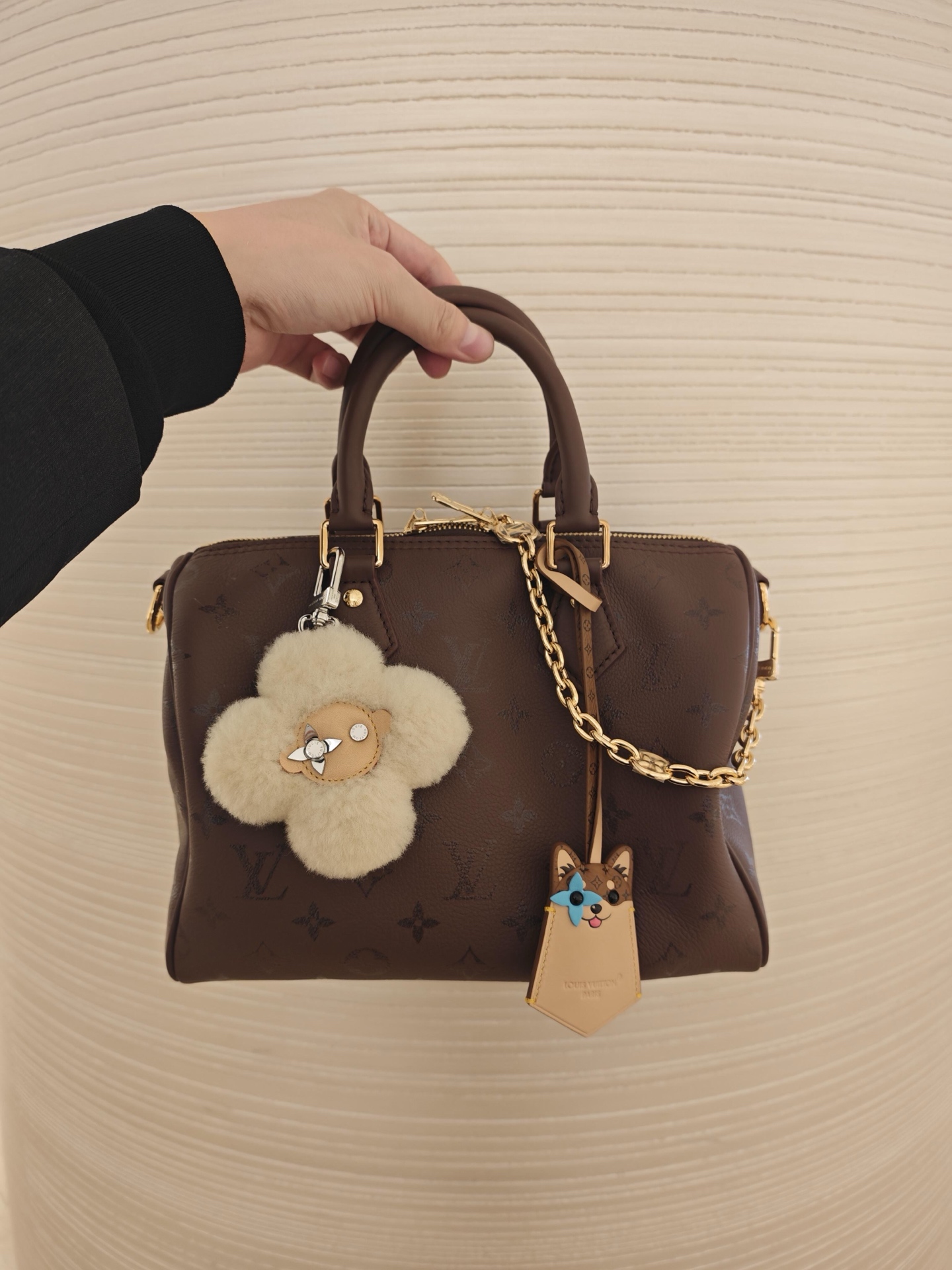 LV Monogram 小牛皮金扣小號手提包 高仿刺繡花吊飾裝飾款| 13 LV Monogram 小牛皮金扣小號手提包 高仿刺繡花吊飾裝飾款