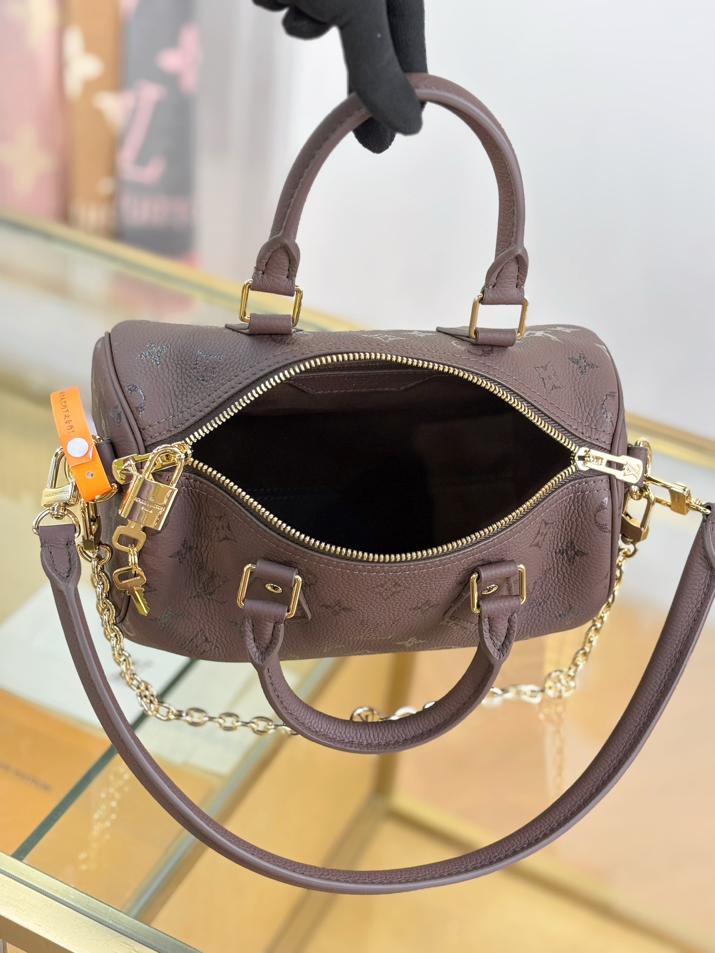 LV Monogram 小牛皮金扣小號手提包 高仿刺繡花吊飾裝飾款| 7 LV Monogram 小牛皮金扣小號手提包 高仿刺繡花吊飾裝飾款