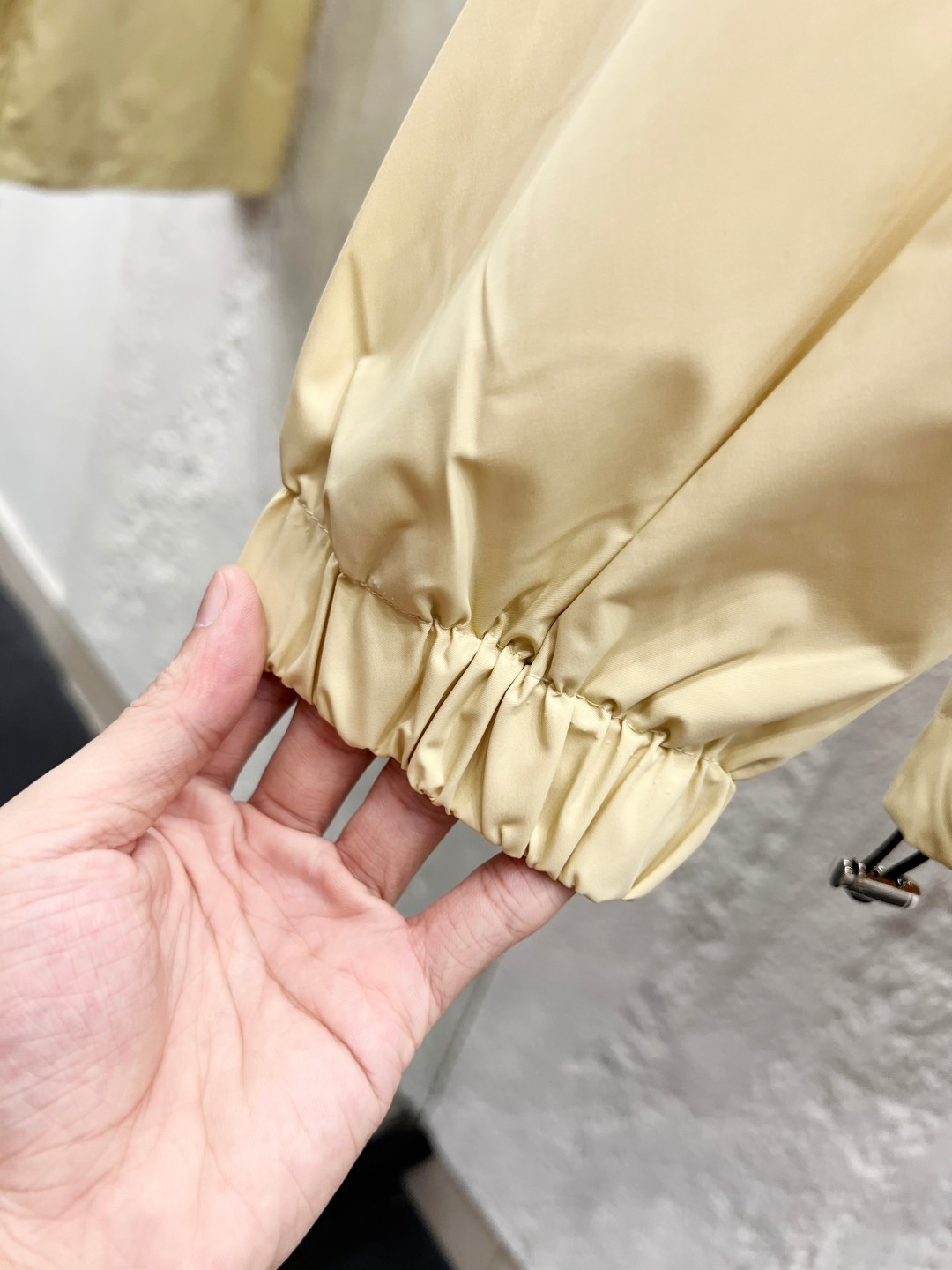 LV一比一男士風衣外套連帽設計素面扣帶簡約風格| 8 LV一比一男士風衣外套連帽設計素面扣帶簡約風格