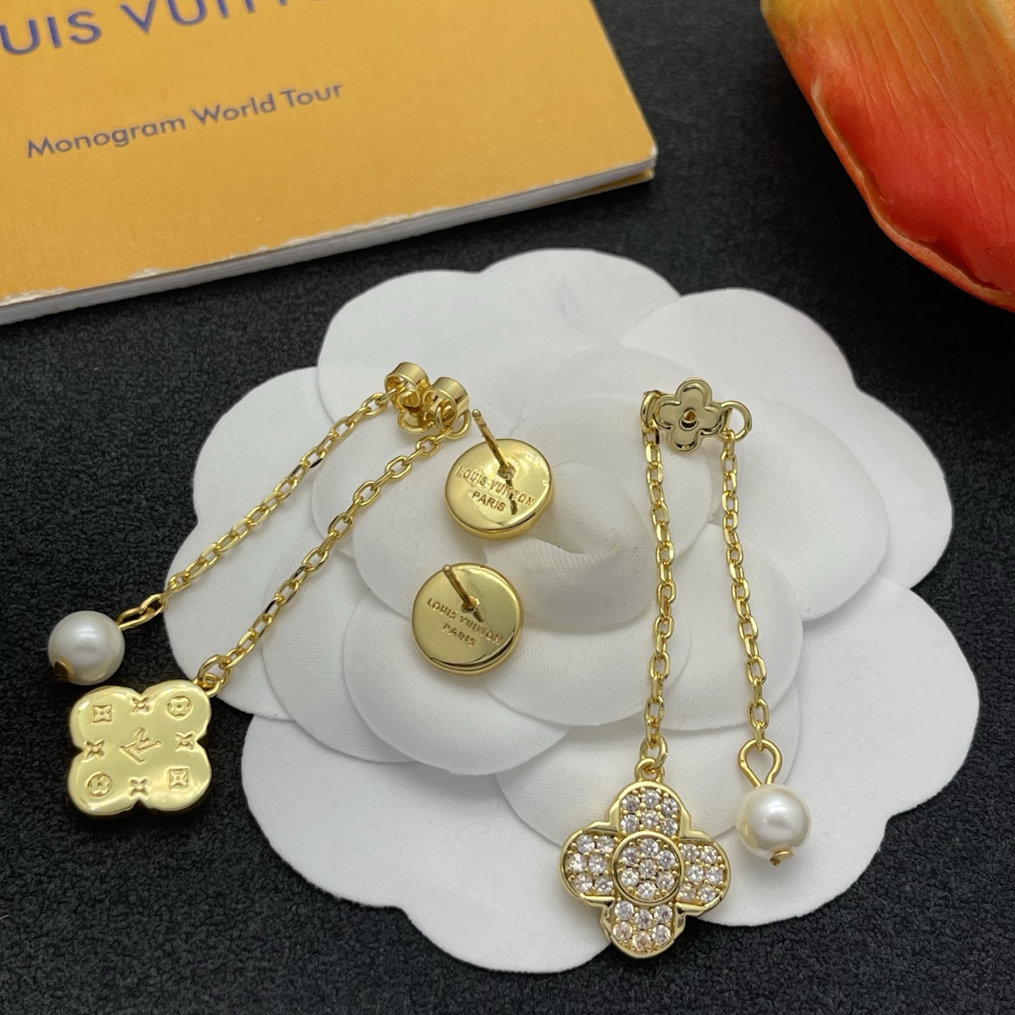 LV原單耳環女款 花卉珍珠造型 金色奢華風格飾品| 9 LV原單耳環女款 花卉珍珠造型 金色奢華風格飾品