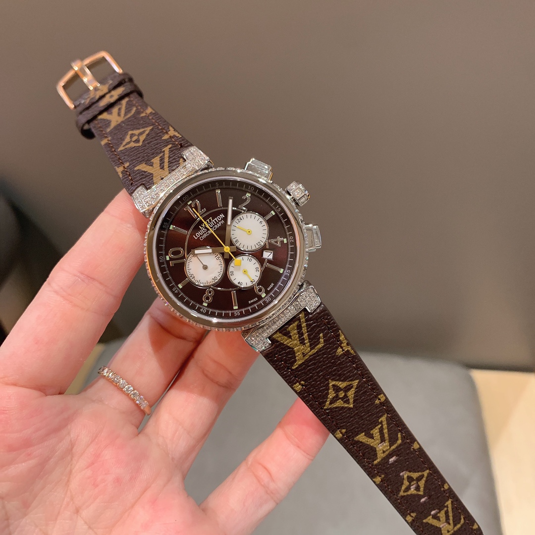 LV高仿女錶計時錶盤設計 多功能錶殼搭配經典圖騰| 11 LV高仿女錶計時錶盤設計 多功能錶殼搭配經典圖騰