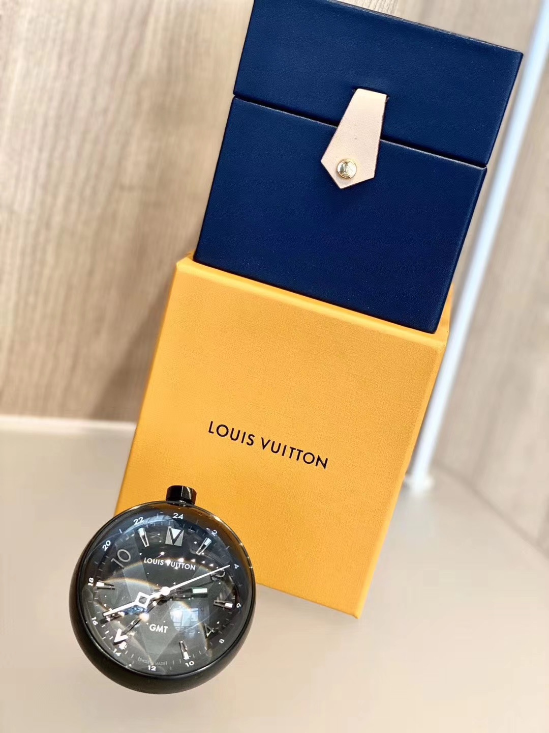 LV高仿GMT黑面球型計時器 桌面擺設精品限量感設計| 14 LV高仿GMT黑面球型計時器 桌面擺設精品限量感設計
