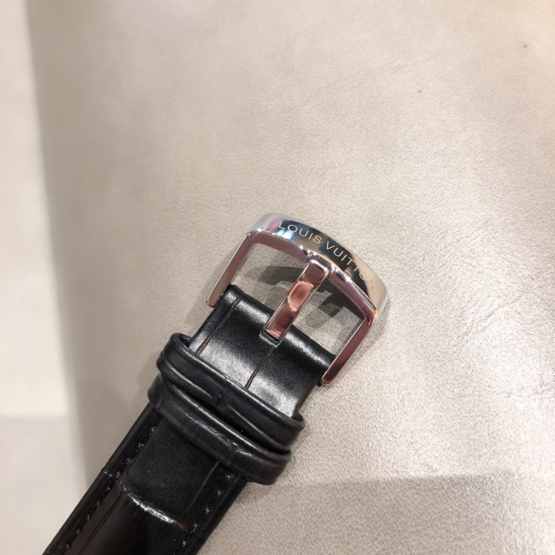 LV A貨男款白面三眼計時腕錶 金針設計經典風格| 14 LV A貨男款白面三眼計時腕錶 金針設計經典風格