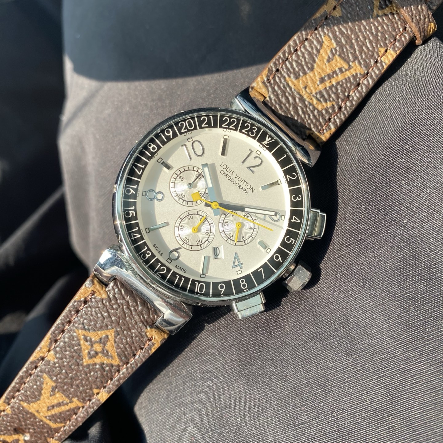 LV A貨男錶 白面黑圈三眼計時功能 運動風精品復刻| 12 LV A貨男錶 白面黑圈三眼計時功能 運動風精品復刻