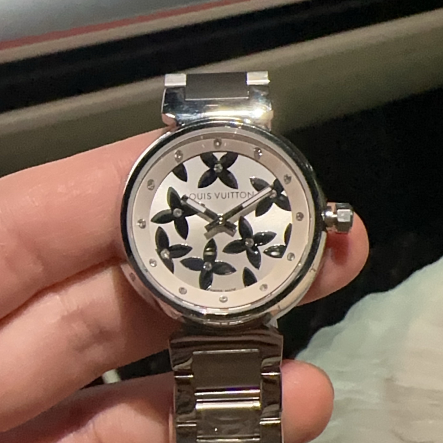 LV高仿鋼帶女錶系列組 黑白雙色設計 多樣風格精品展現| 10 LV高仿鋼帶女錶系列組 黑白雙色設計 多樣風格精品展現