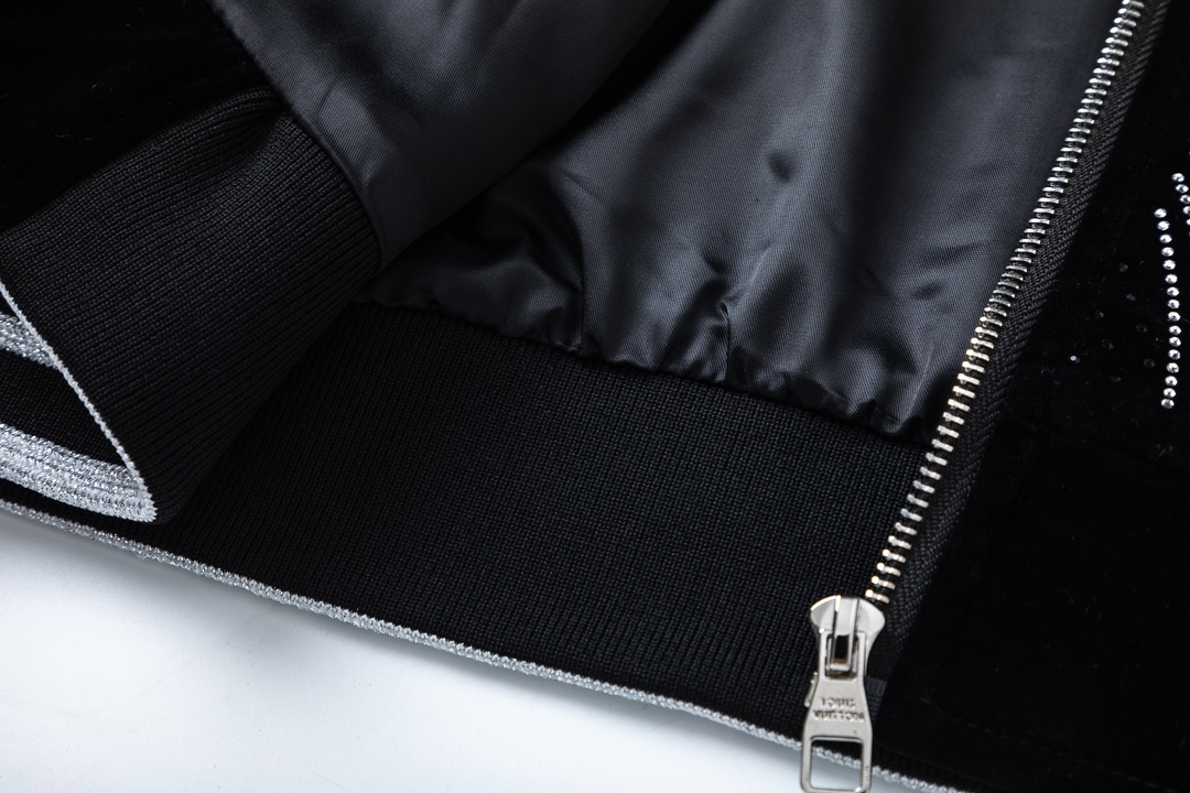 LV A貨黑色亮鑽Logo外套 奢華刺繡時尚潮流版型| 16 LV A貨黑色亮鑽Logo外套 奢華刺繡時尚潮流版型