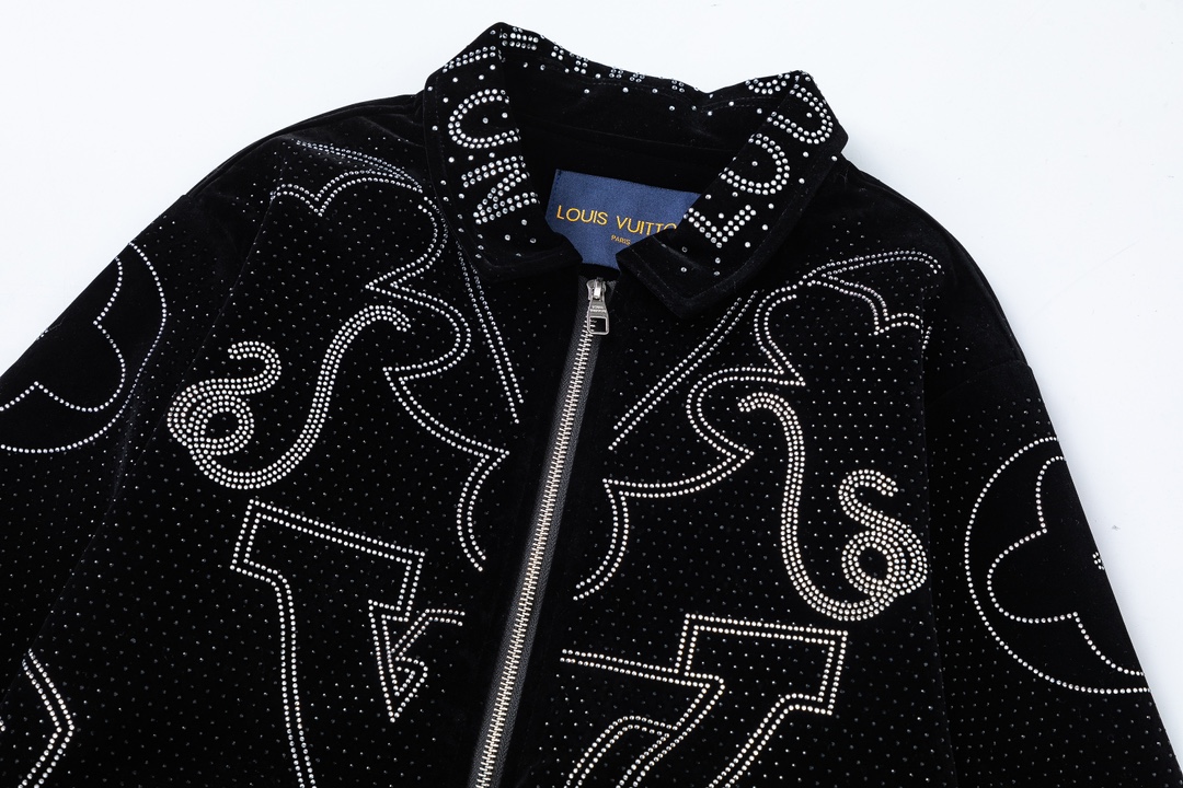 LV A貨黑色亮鑽Logo外套 奢華刺繡時尚潮流版型| 9 LV A貨黑色亮鑽Logo外套 奢華刺繡時尚潮流版型