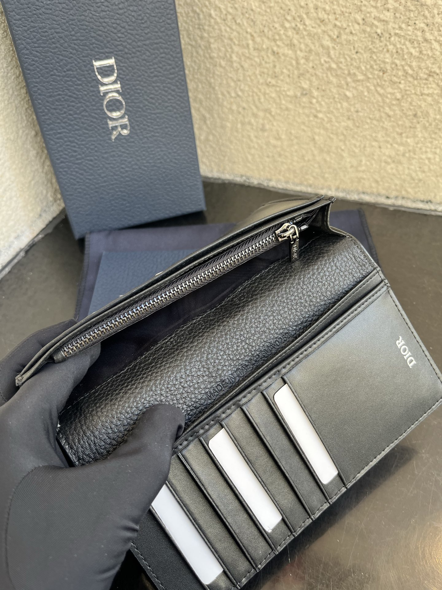 Dior 高仿男士長夾 黑色荔枝皮直式設計 專業俐落款| 7 Dior 高仿男士長夾 黑色荔枝皮直式設計 專業俐落款