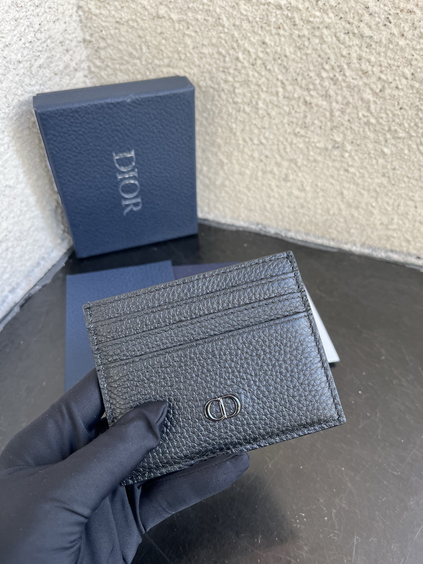 Dior原單卡夾 男士短夾設計 小巧輕便真皮款式| 10 Dior原單卡夾 男士短夾設計 小巧輕便真皮款式