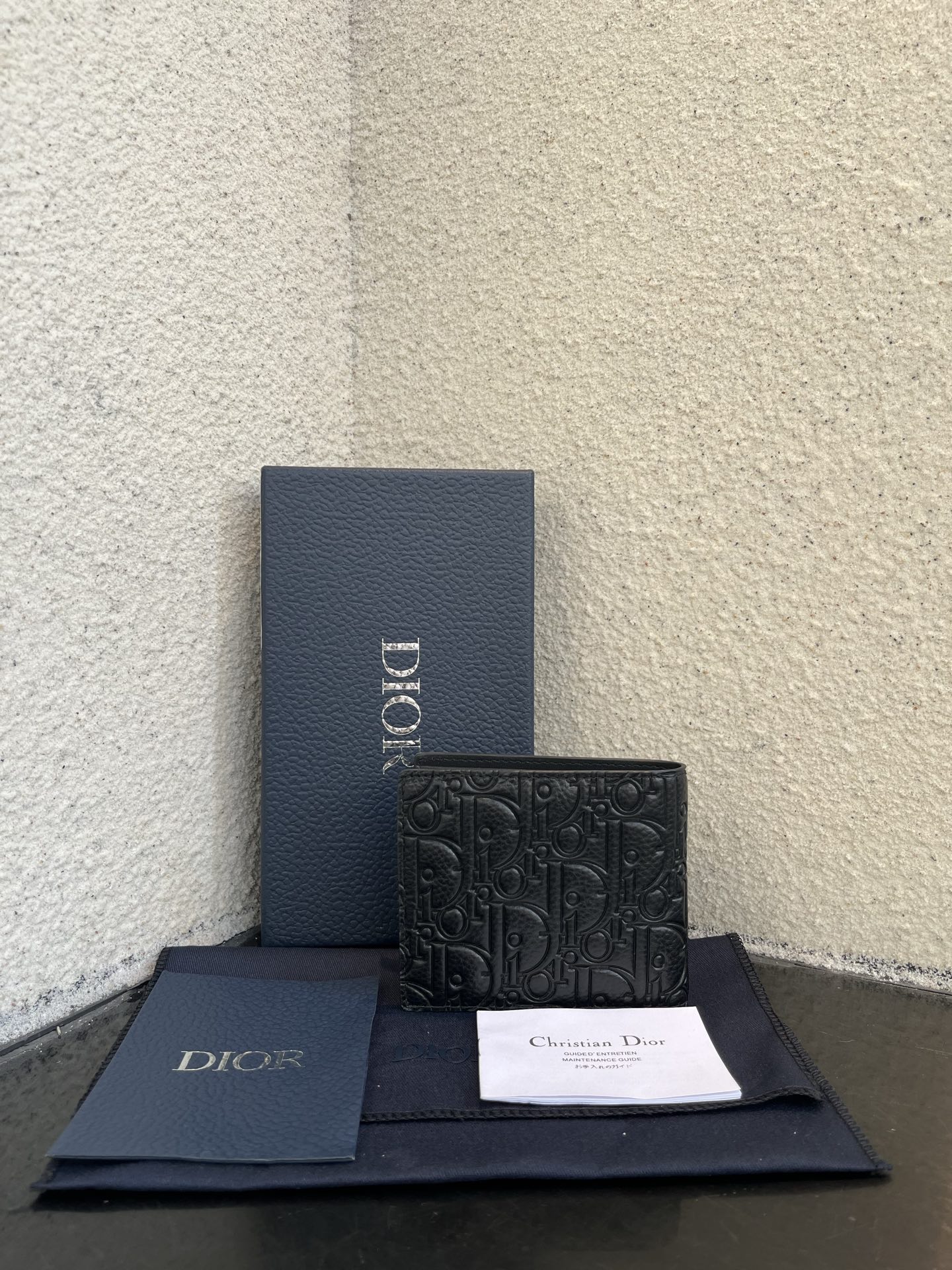 Dior高仿短夾 男士經典對摺設計 滿版壓紋實用百搭款| 14 Dior高仿短夾 男士經典對摺設計 滿版壓紋實用百搭款