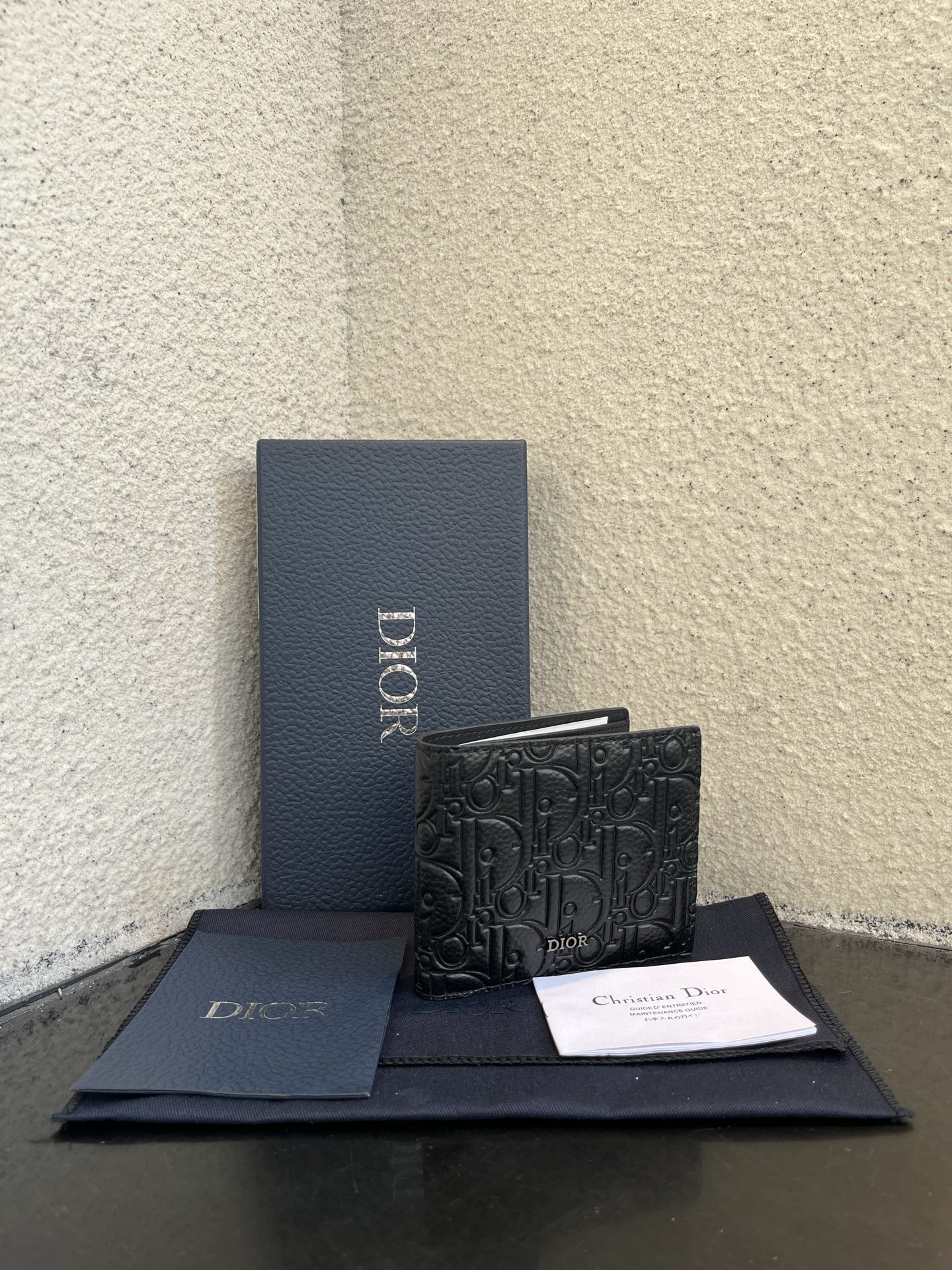 Dior高仿短夾 男士經典對摺設計 滿版壓紋實用百搭款| 13 Dior高仿短夾 男士經典對摺設計 滿版壓紋實用百搭款