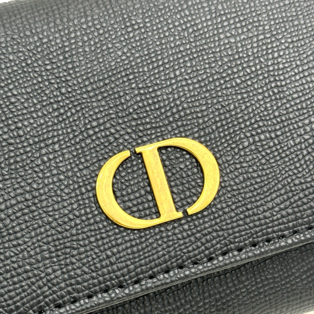 Dior高仿短夾 黑色粒面皮革 CD金屬標識 女士輕奢百搭款| 11 Dior高仿短夾 黑色粒面皮革 CD金屬標識 女士輕奢百搭款