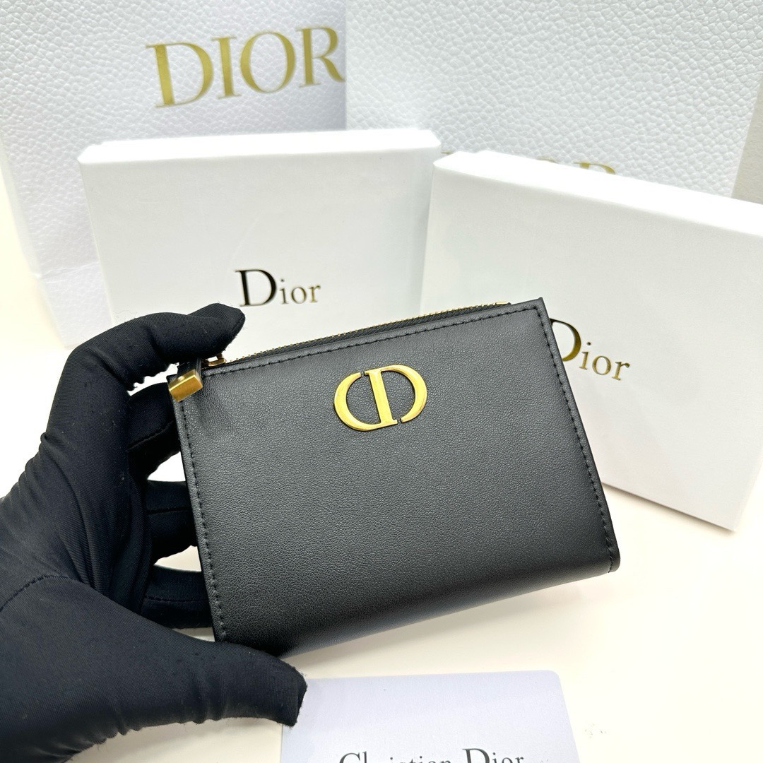 Dior原單卡夾 黑色皮革拉鍊款 女用極簡風CD金標設計| 12 Dior原單卡夾 黑色皮革拉鍊款 女用極簡風CD金標設計