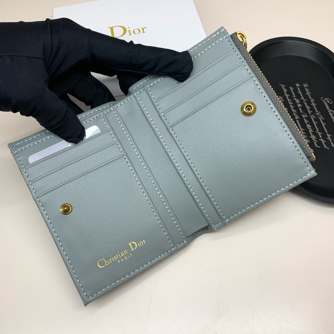 Dior高仿卡夾 淺藍Oblique帆布 女用金CD標識設計拉鍊短夾| 8 Dior高仿卡夾 淺藍Oblique帆布 女用金CD標識設計拉鍊短夾