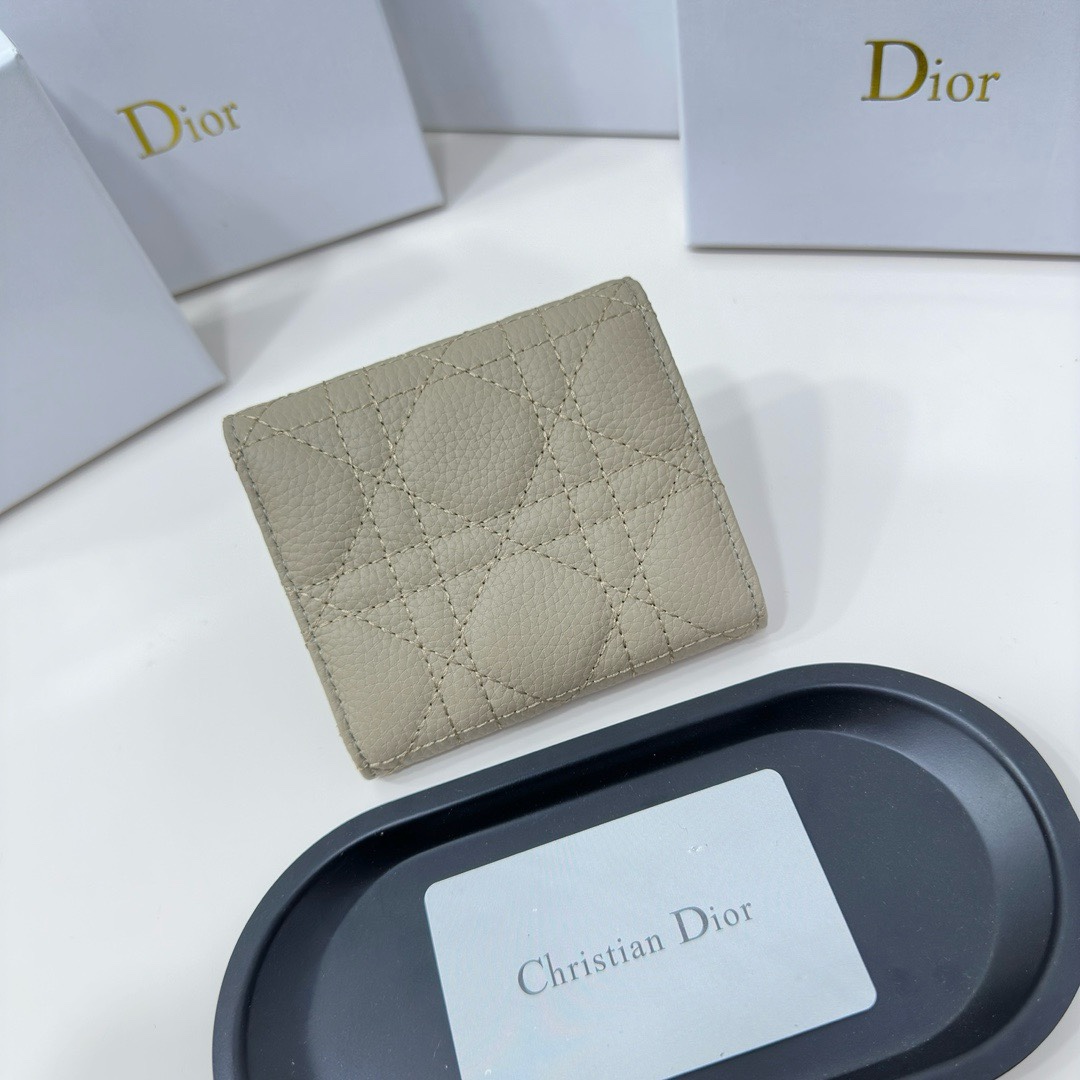 Dior一比一短夾 男士米杏色藤格紋小牛皮 CD標識設計百搭款| 13 Dior一比一短夾 男士米杏色藤格紋小牛皮 CD標識設計百搭款