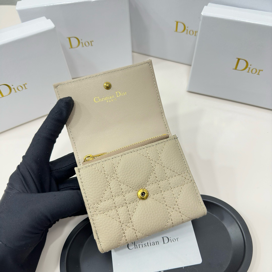 Dior一比一短夾 男士米杏色藤格紋小牛皮 CD標識設計百搭款| 10 Dior一比一短夾 男士米杏色藤格紋小牛皮 CD標識設計百搭款