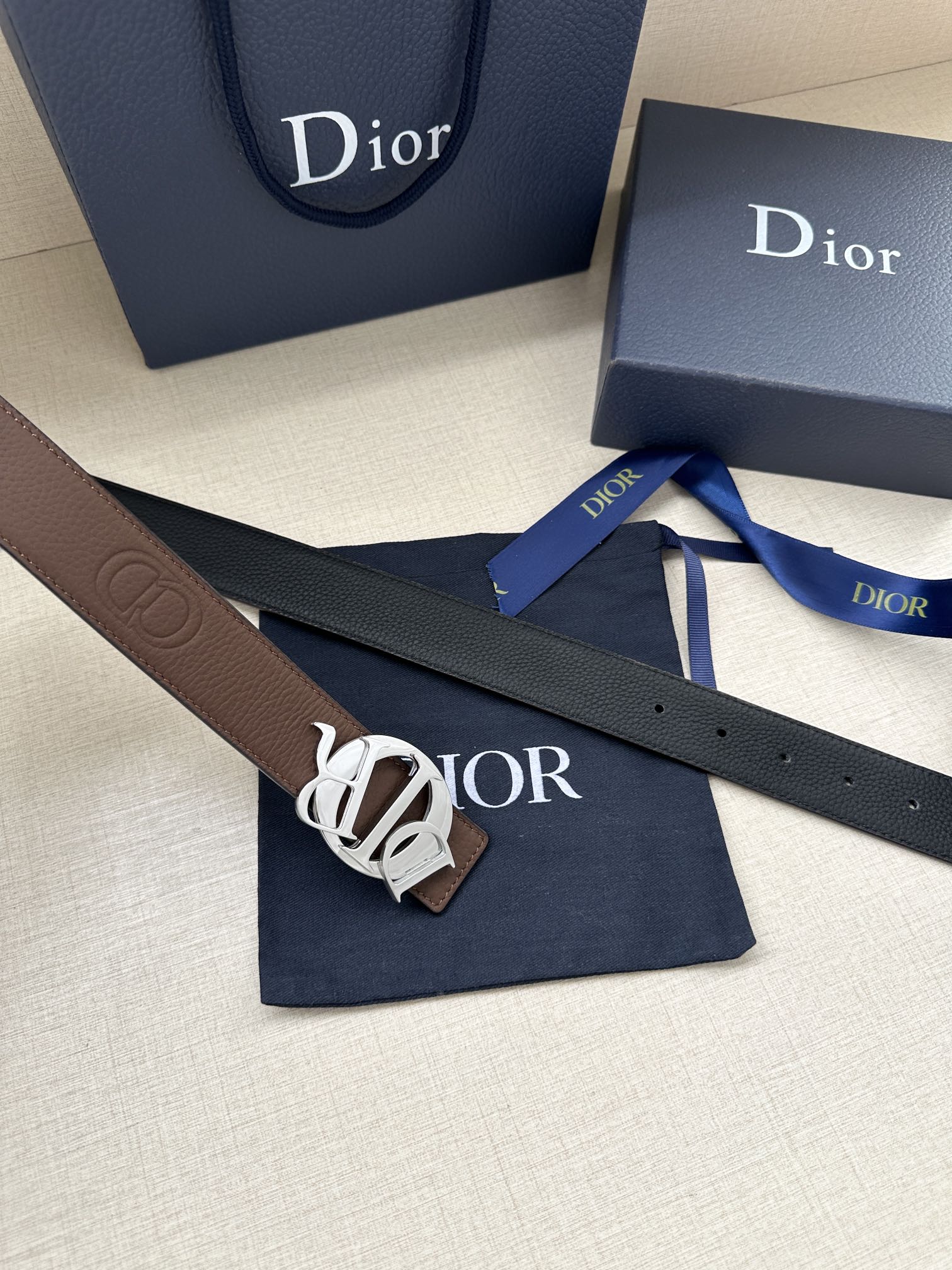 Dior A貨男士咖啡皮帶 金扣設計 紳士格調精品| 9 Dior A貨男士咖啡皮帶 金扣設計 紳士格調精品