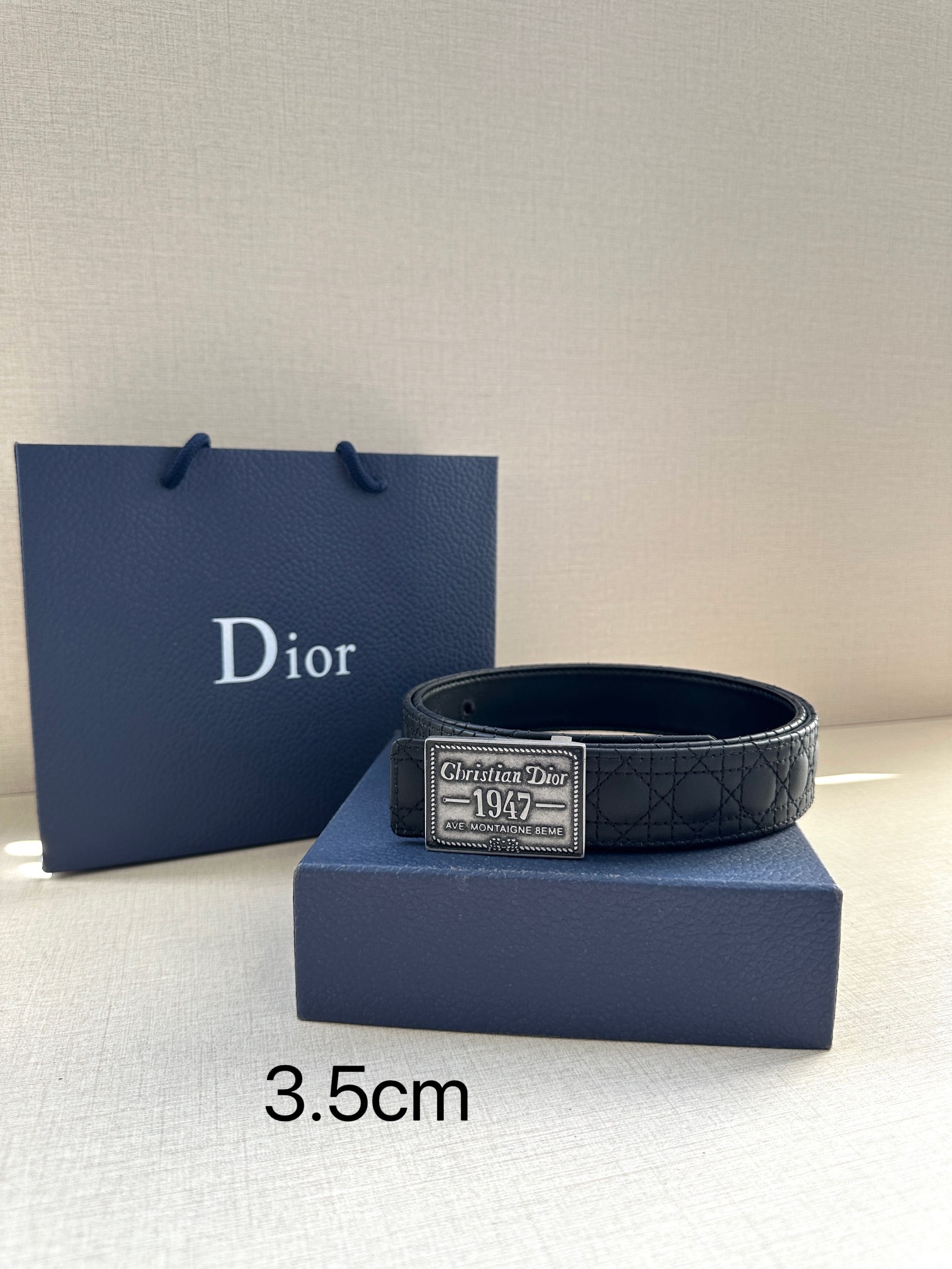 Dior 高仿男士黑色皮帶 復刻1947金標 簡約尊爵| 10 Dior 高仿男士黑色皮帶 復刻1947金標 簡約尊爵
