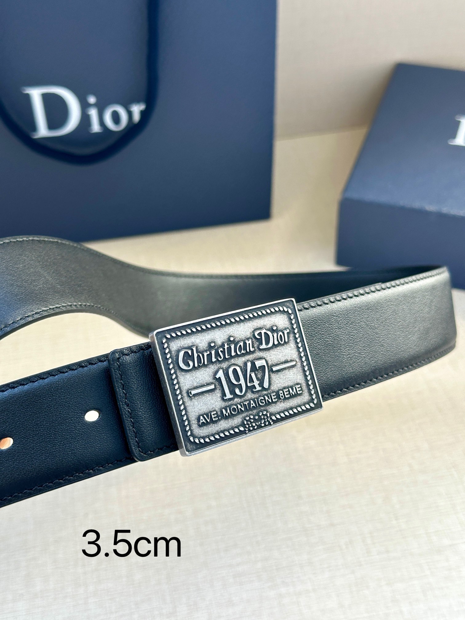 Dior 高仿男士素面皮帶 1947復古徽章 銀扣黑帶| 13 Dior 高仿男士素面皮帶 1947復古徽章 銀扣黑帶