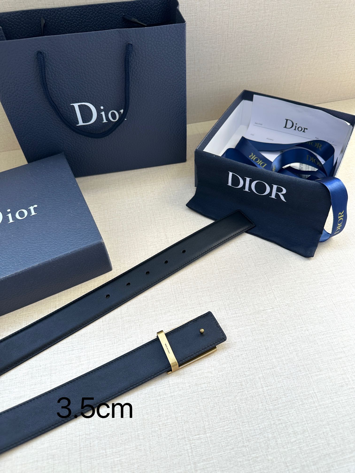 Dior 高仿男士素面皮帶 1947復古徽章 銀扣黑帶| 7 Dior 高仿男士素面皮帶 1947復古徽章 銀扣黑帶
