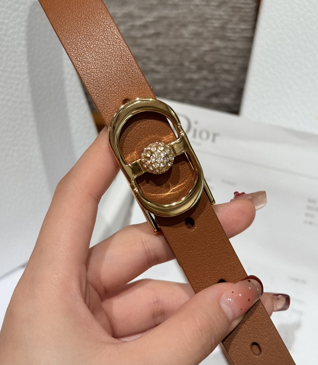 Dior 一比一女士皮帶 金扣設計焦糖棕皮革 穿搭首選| 12 Dior 一比一女士皮帶 金扣設計焦糖棕皮革 穿搭首選
