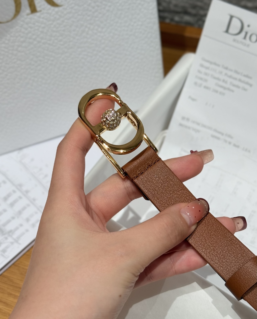 Dior 一比一女士皮帶 金扣設計焦糖棕皮革 穿搭首選| 9 Dior 一比一女士皮帶 金扣設計焦糖棕皮革 穿搭首選