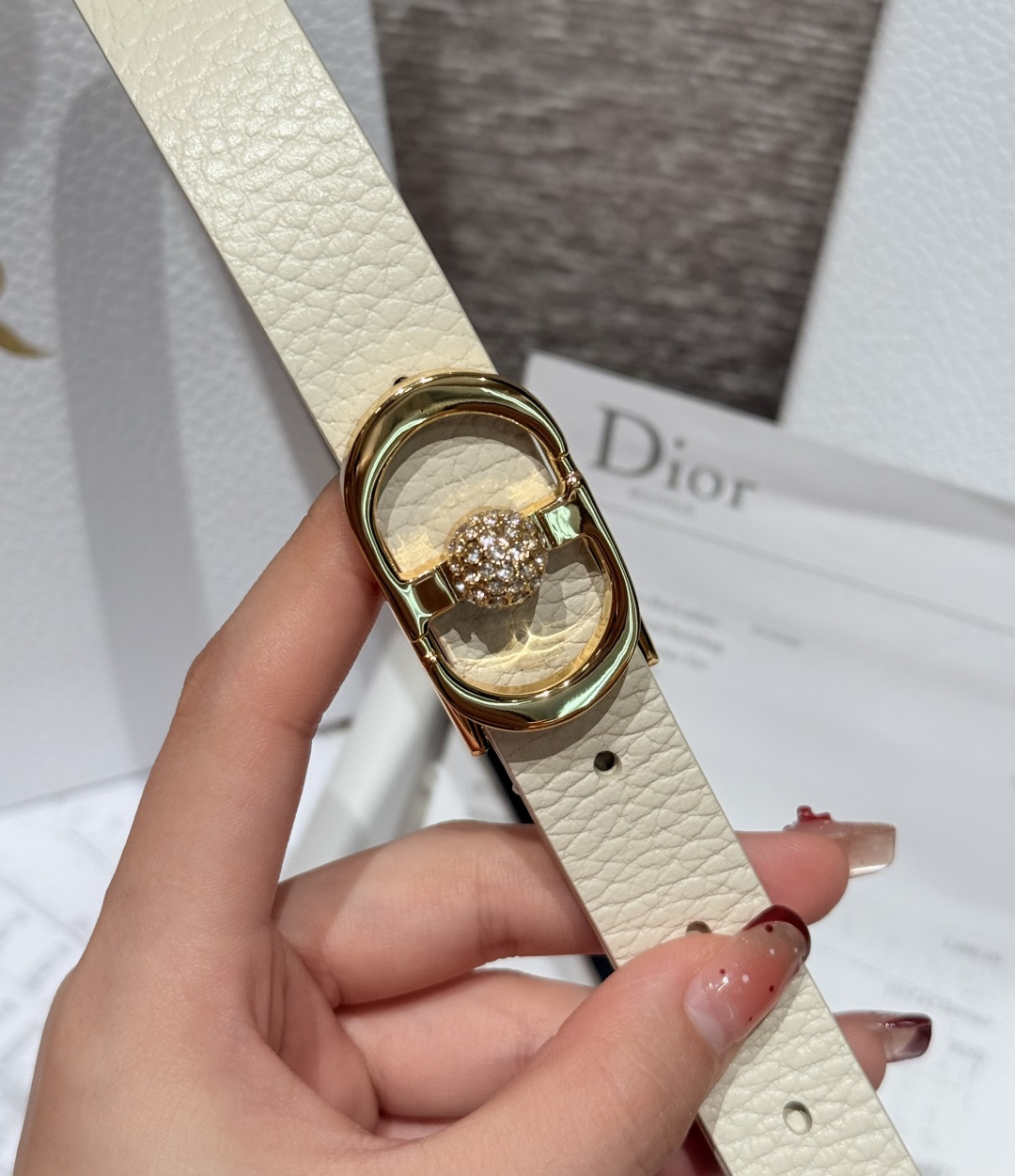Dior 高仿女士皮帶 米白荔枝皮 金扣鑽飾設計 日系簡約感| 12 Dior 高仿女士皮帶 米白荔枝皮 金扣鑽飾設計 日系簡約感