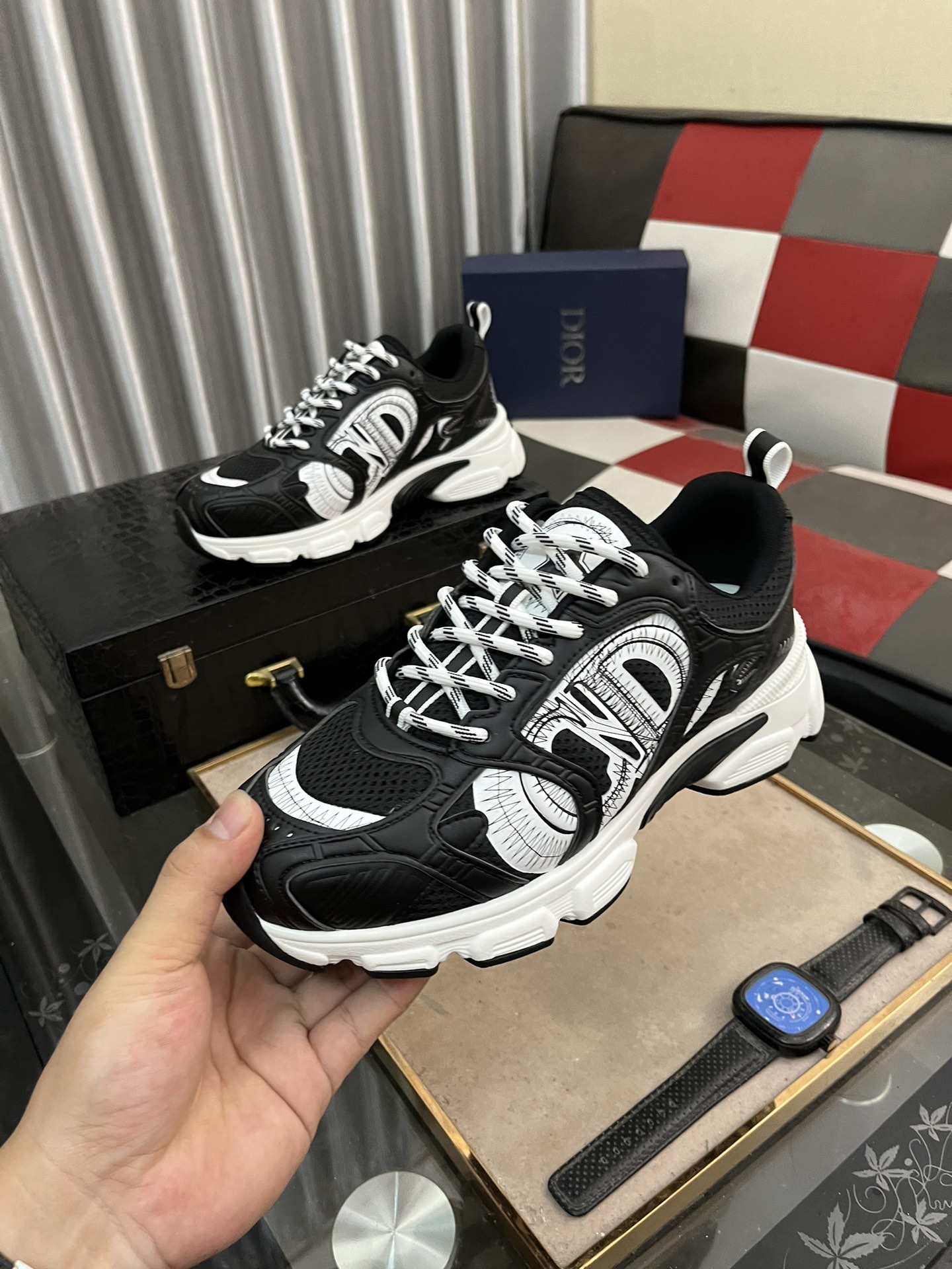 高仿 Dior 黑白厚底運動鞋 男款透氣網布跑鞋 時尚百搭休閒鞋| 11 高仿 Dior 黑白厚底運動鞋 男款透氣網布跑鞋 時尚百搭休閒鞋